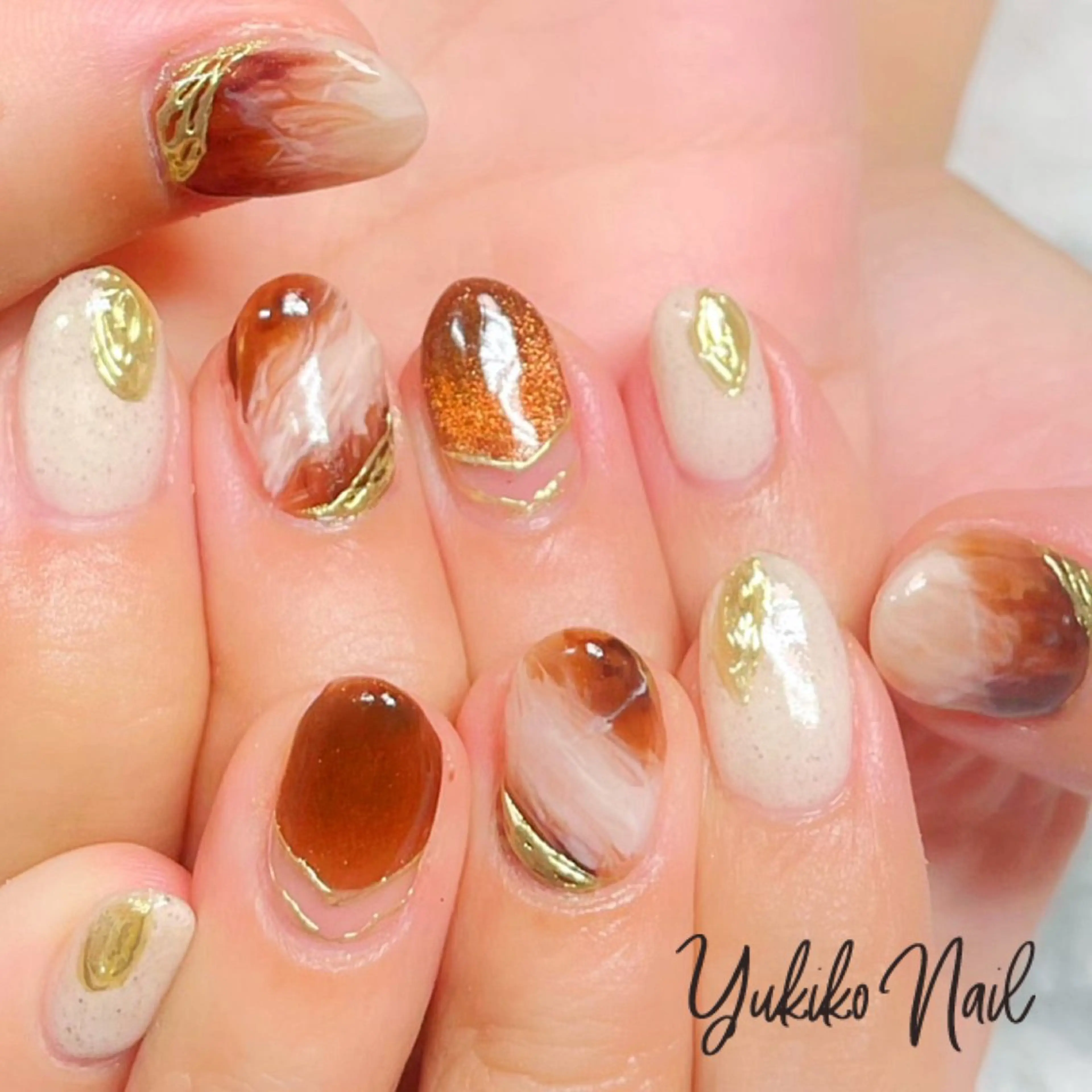 ネイル ミラーネイル ニュアンスネイル ハンドネイル ユキコ ネイルのネイルデザイン