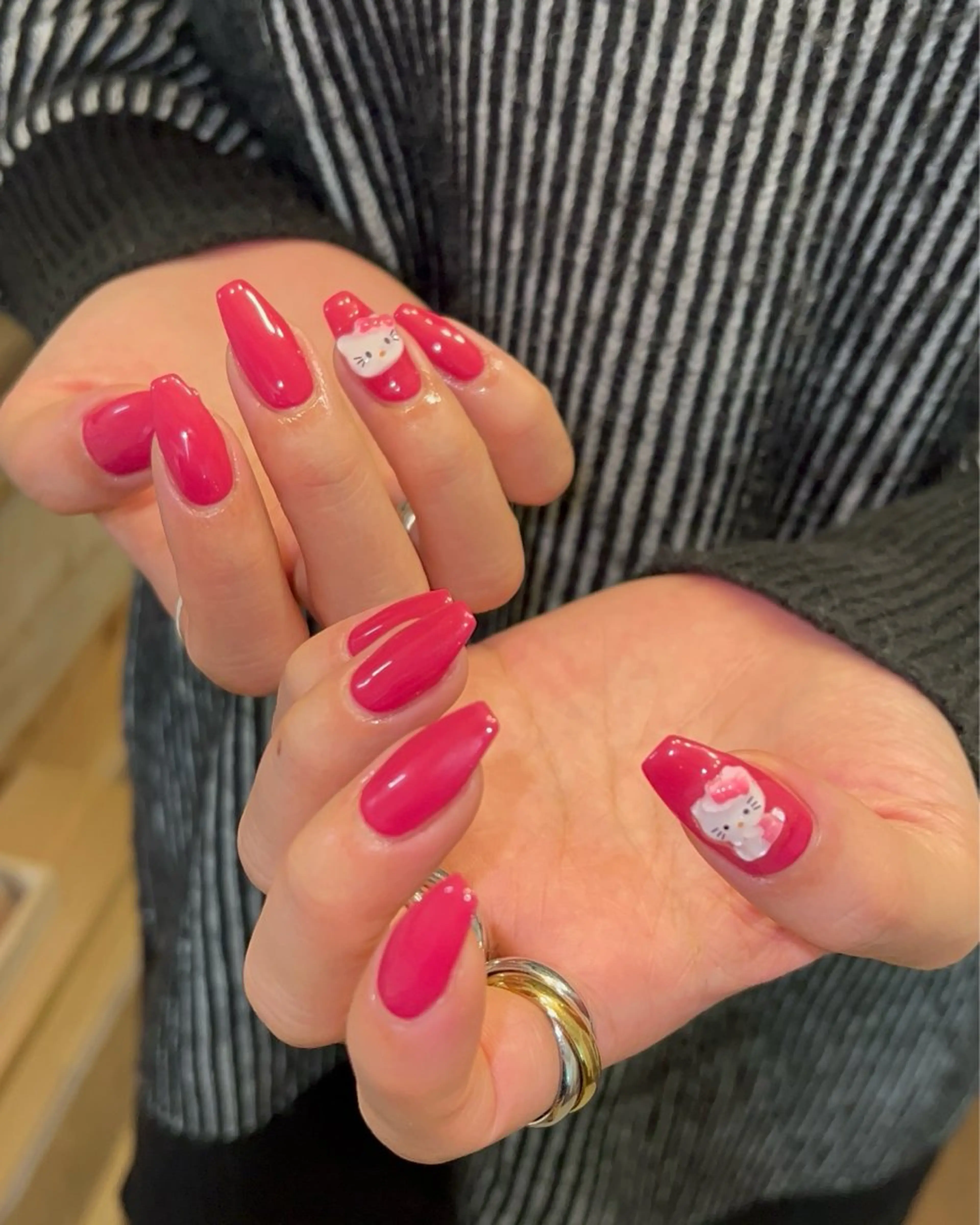 ネイル ハンドネイル フットネイル ハンドケア Nes.Nail所属・Miyagi Asamiのネイルデザイン