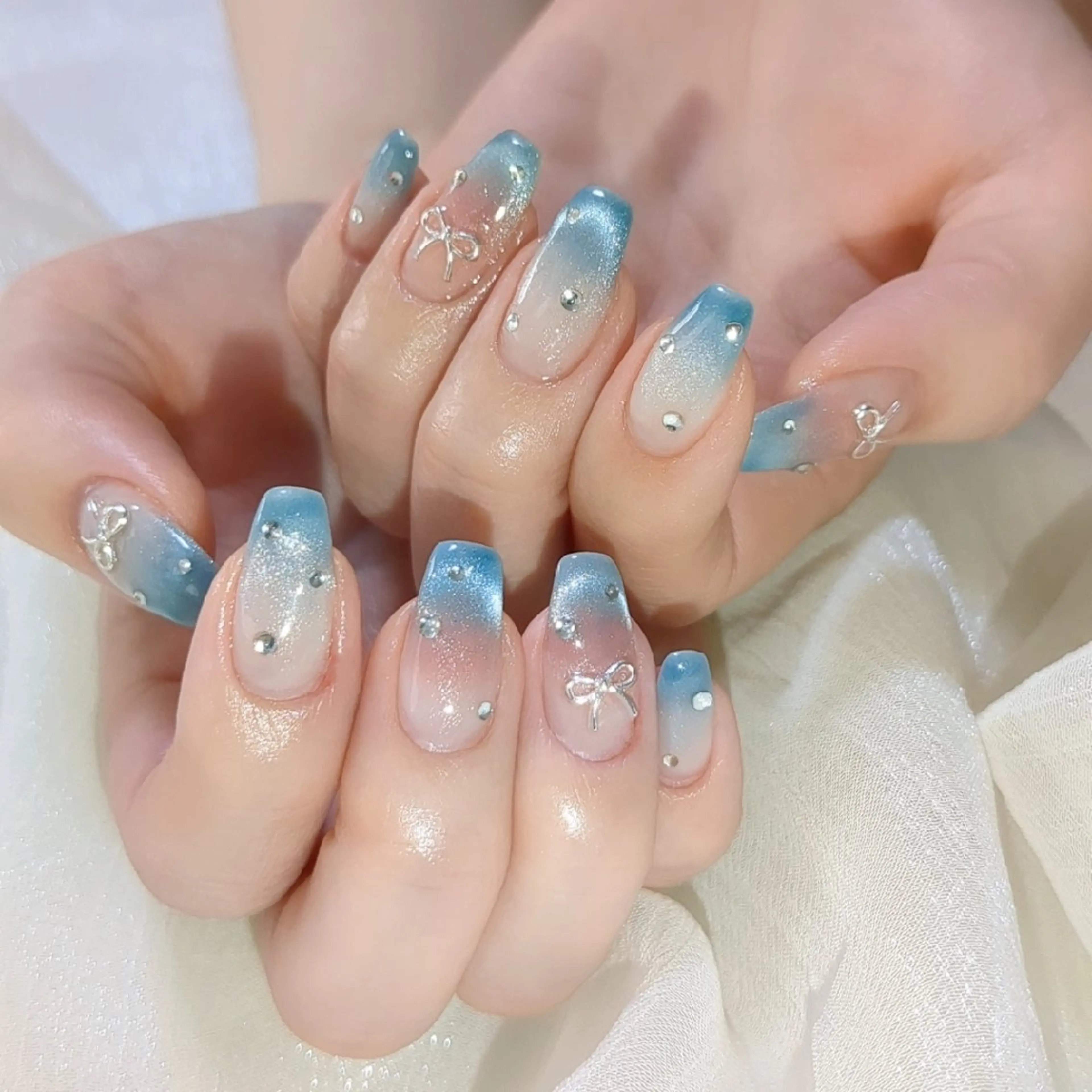 ネイル ハンドネイル E·U·B ネイル所属・横浜市中区曙町 E·U·Bネイルのネイルデザイン