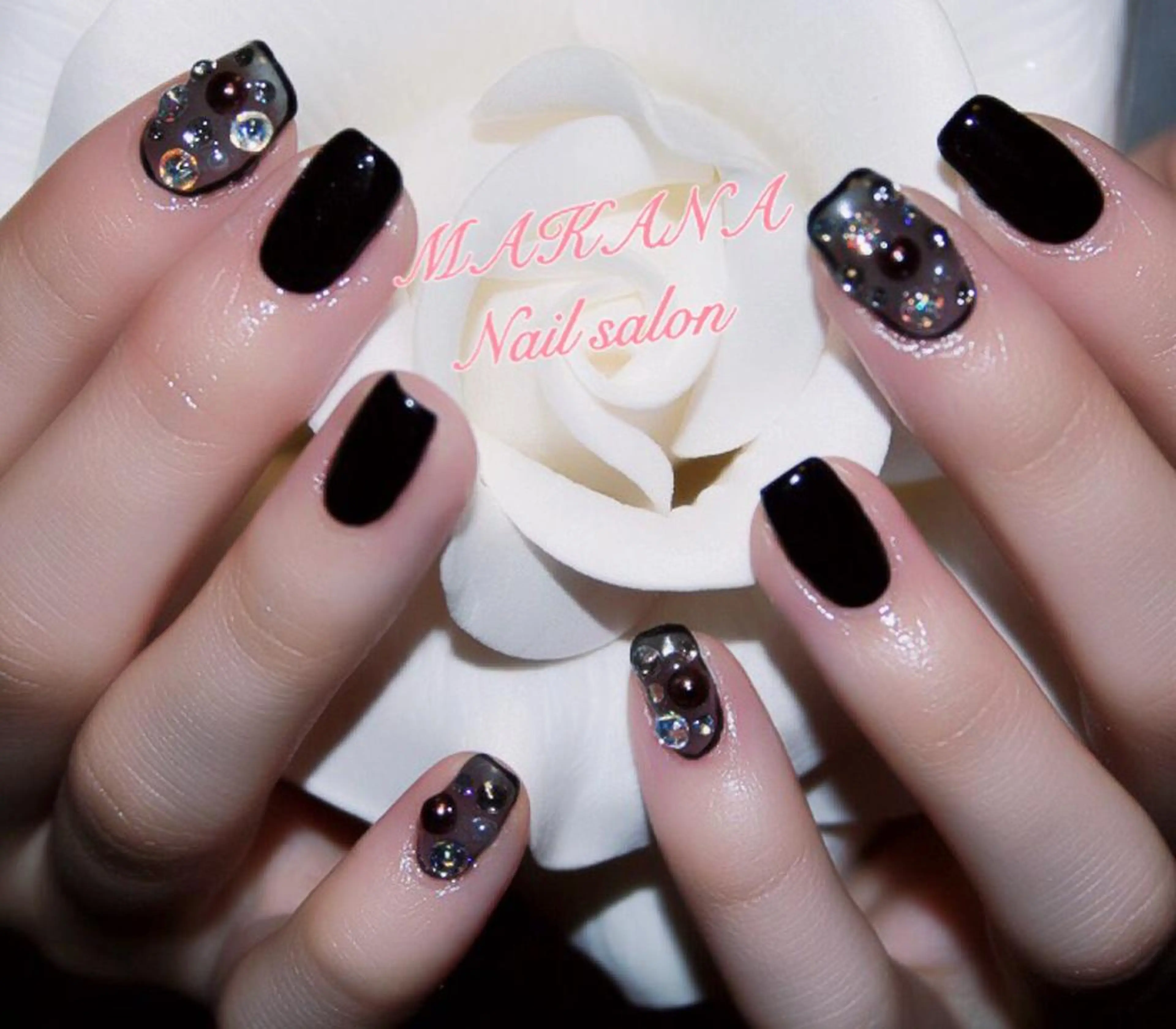 ネイル 成人式 ハンドネイル MAKANA所属・鈴木 ユニのネイルデザイン