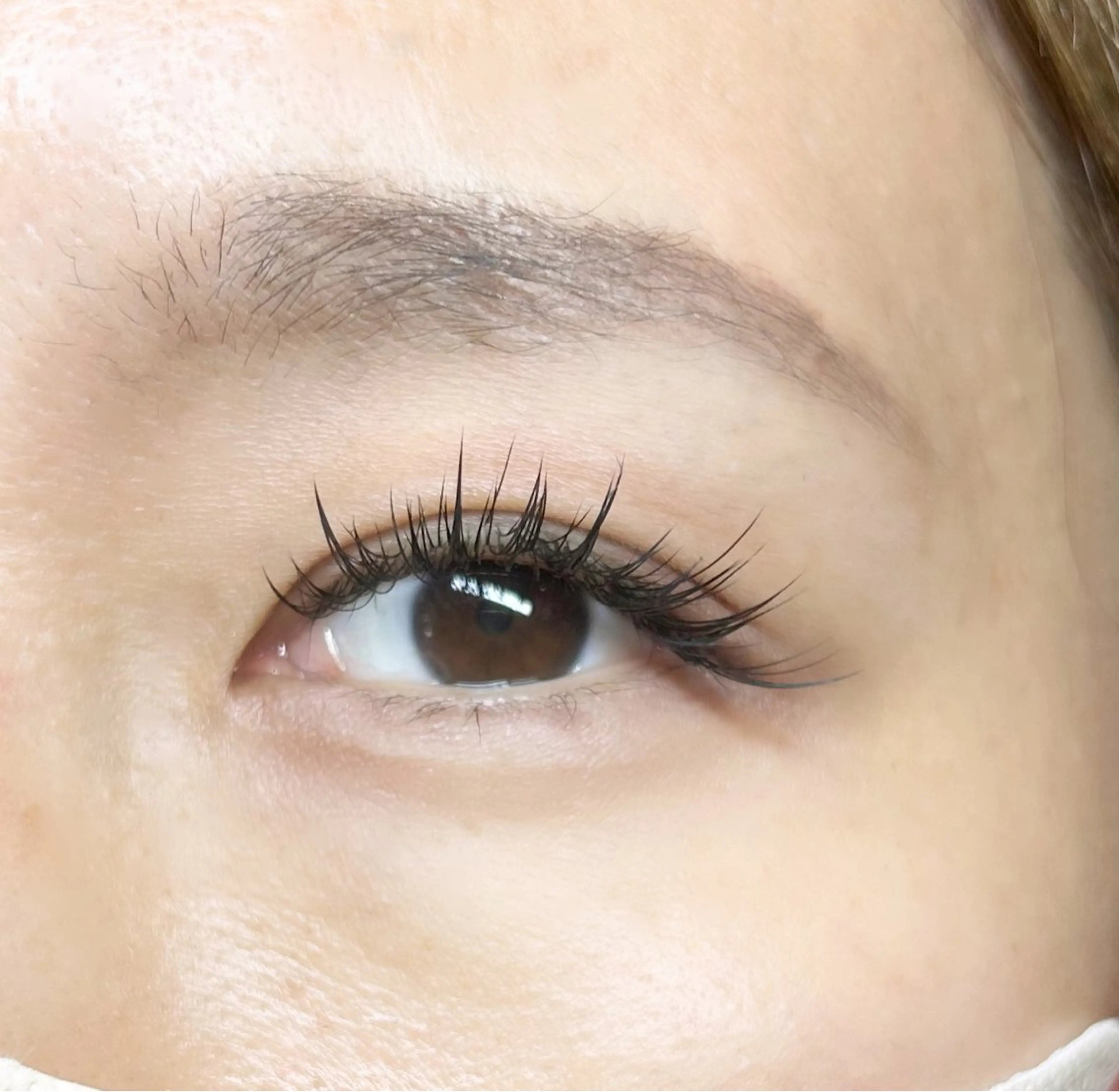 マツエク・マツパ 目尻長め ワンホンマツエク マツエク 毛染め工房所属・まほ  平野/ 長吉六反/喜連瓜破のマツエク・マツパデザイン