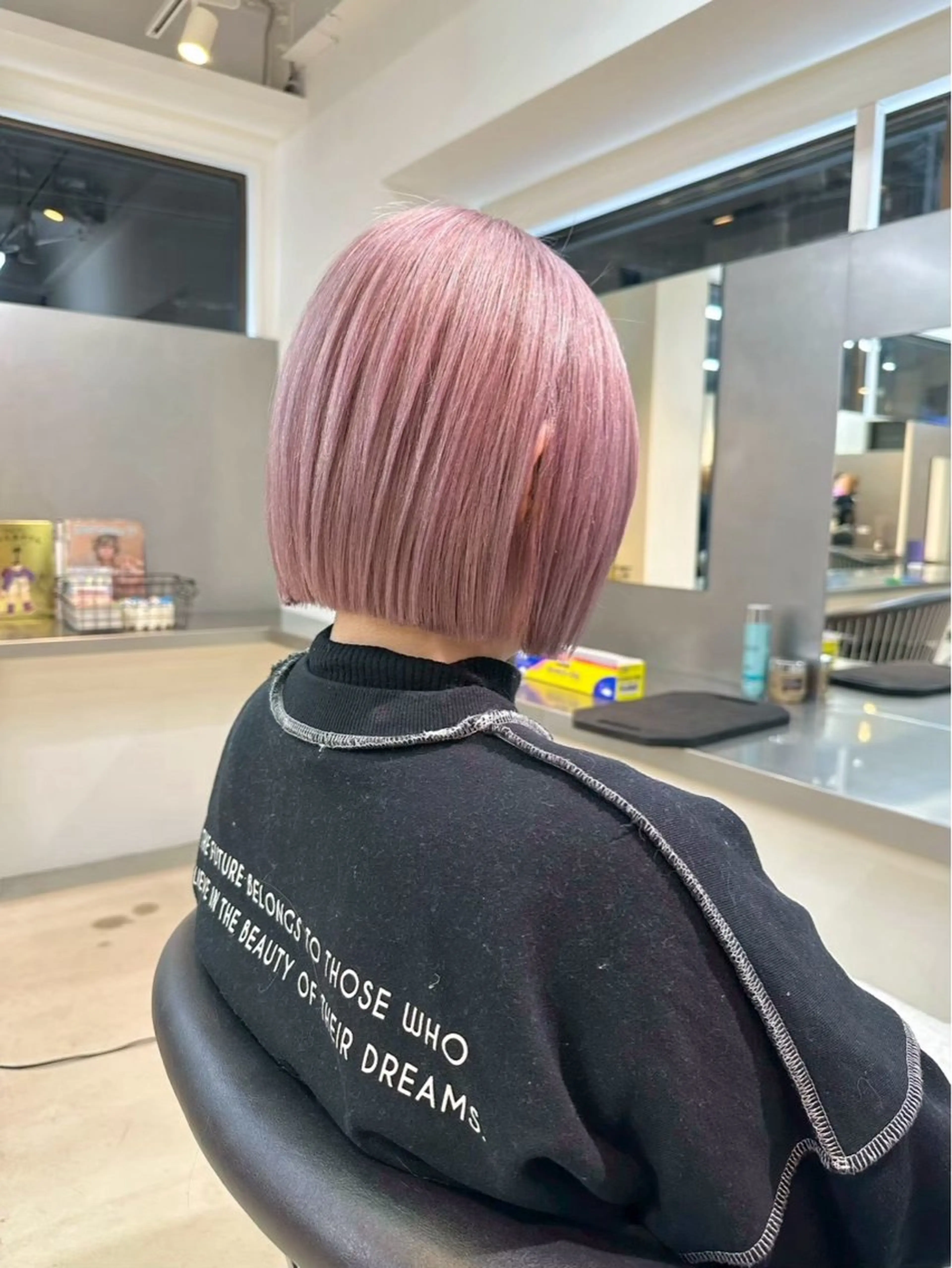 ショート カラー ピンクカラー ヘアカラー うる艶カラー 🪐💫serenaのヘアスタイル