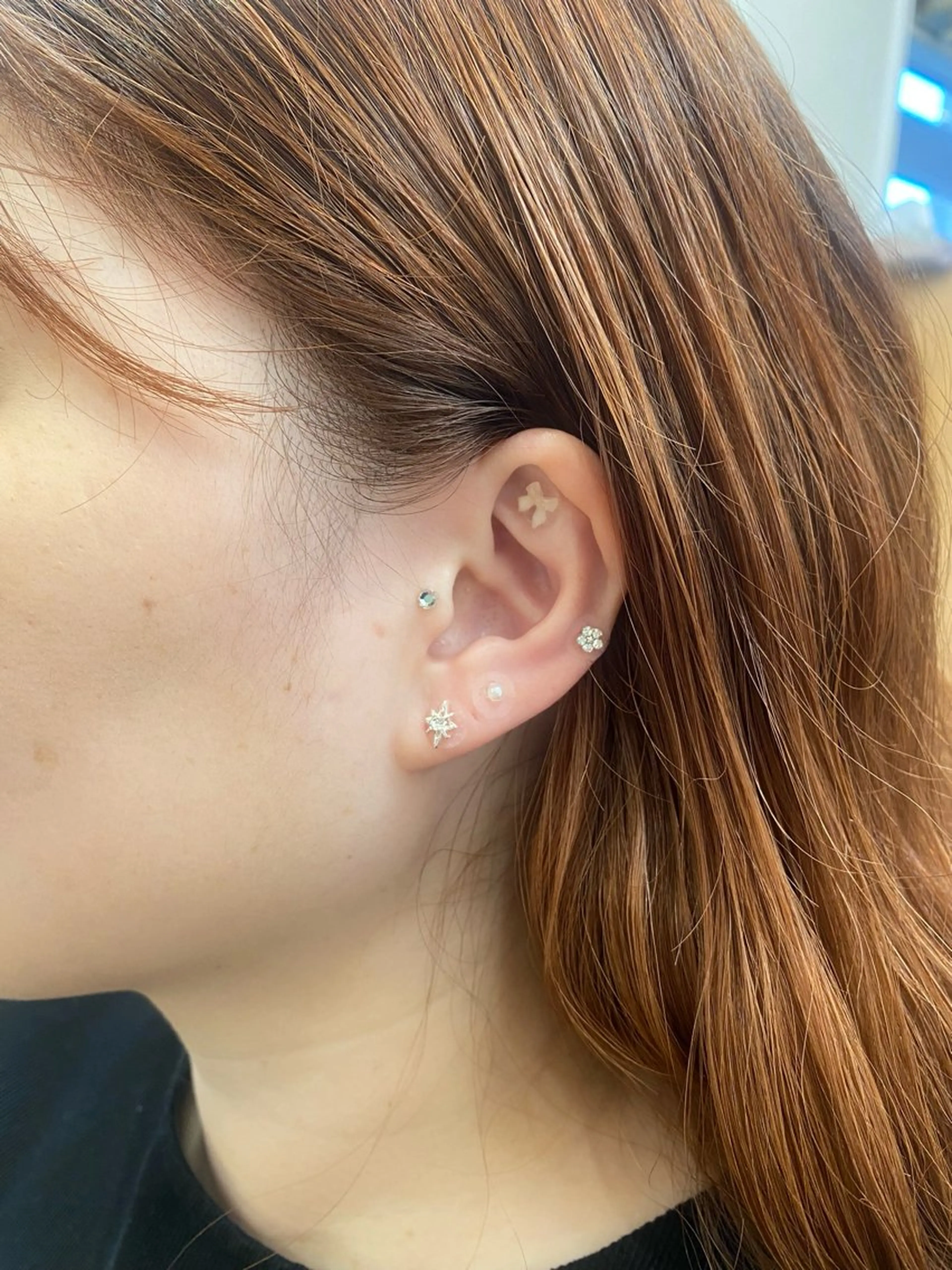 耳つぼジュエリーʚ♥ɞ片耳3粒・両耳6粒の写真