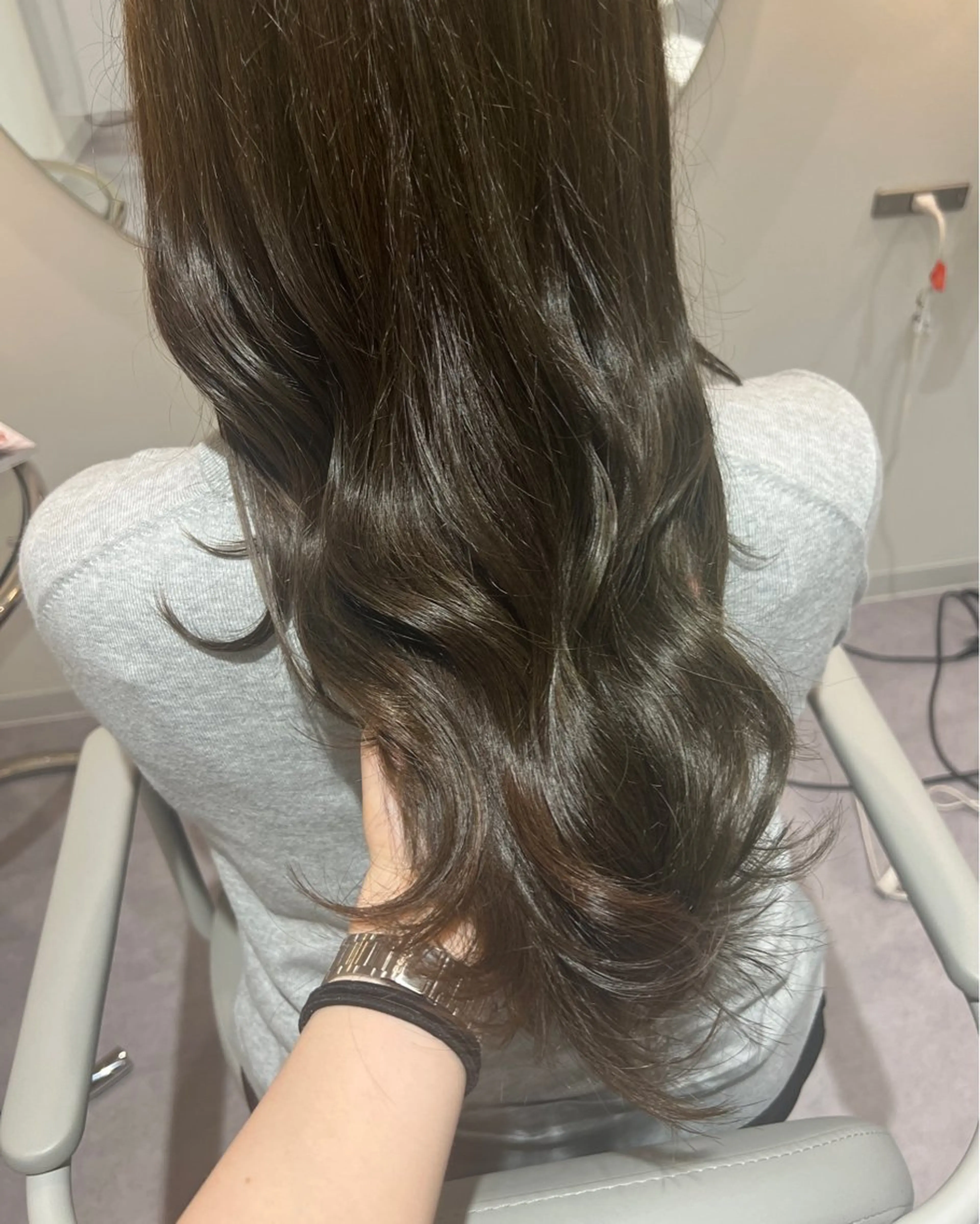 ロング ヘアカラー トリートメント 美髪✨艶髪✨髪質改善 カラー特化🌙鈴屋和のヘアスタイル