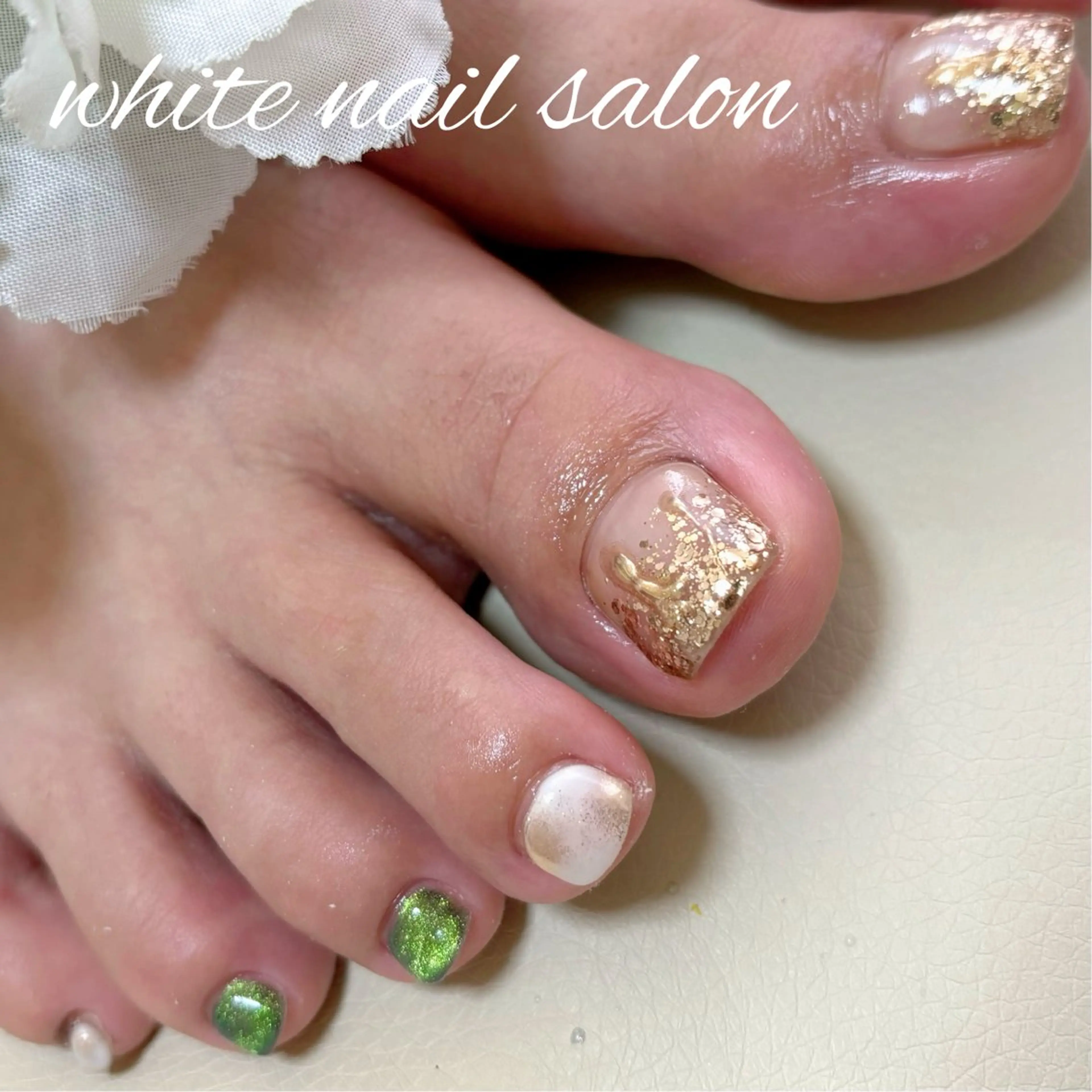 ネイル ホワイト フットネイル white nail salonのネイルデザイン