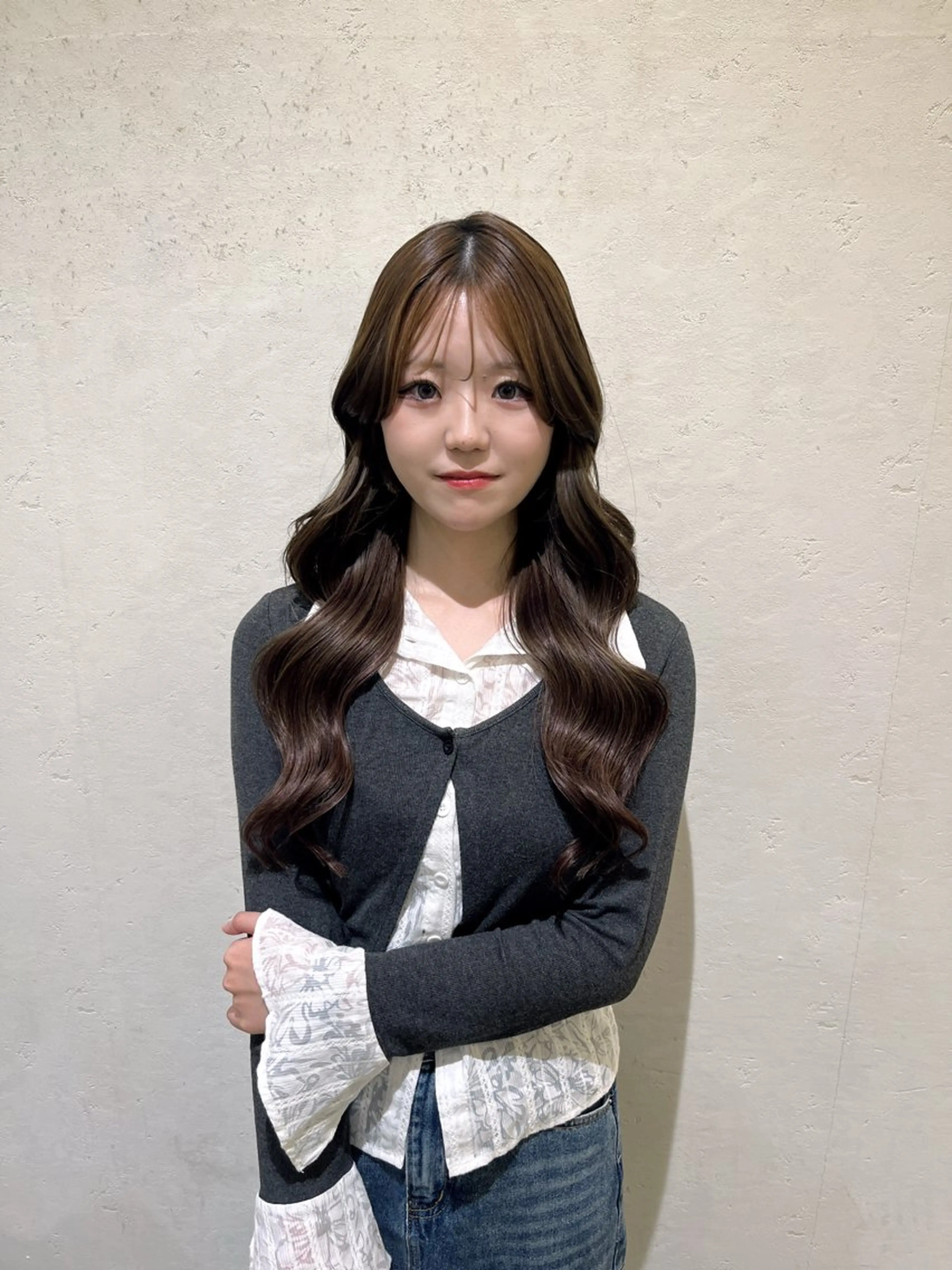 ロング カラー 岩崎 雅椰のヘアスタイル