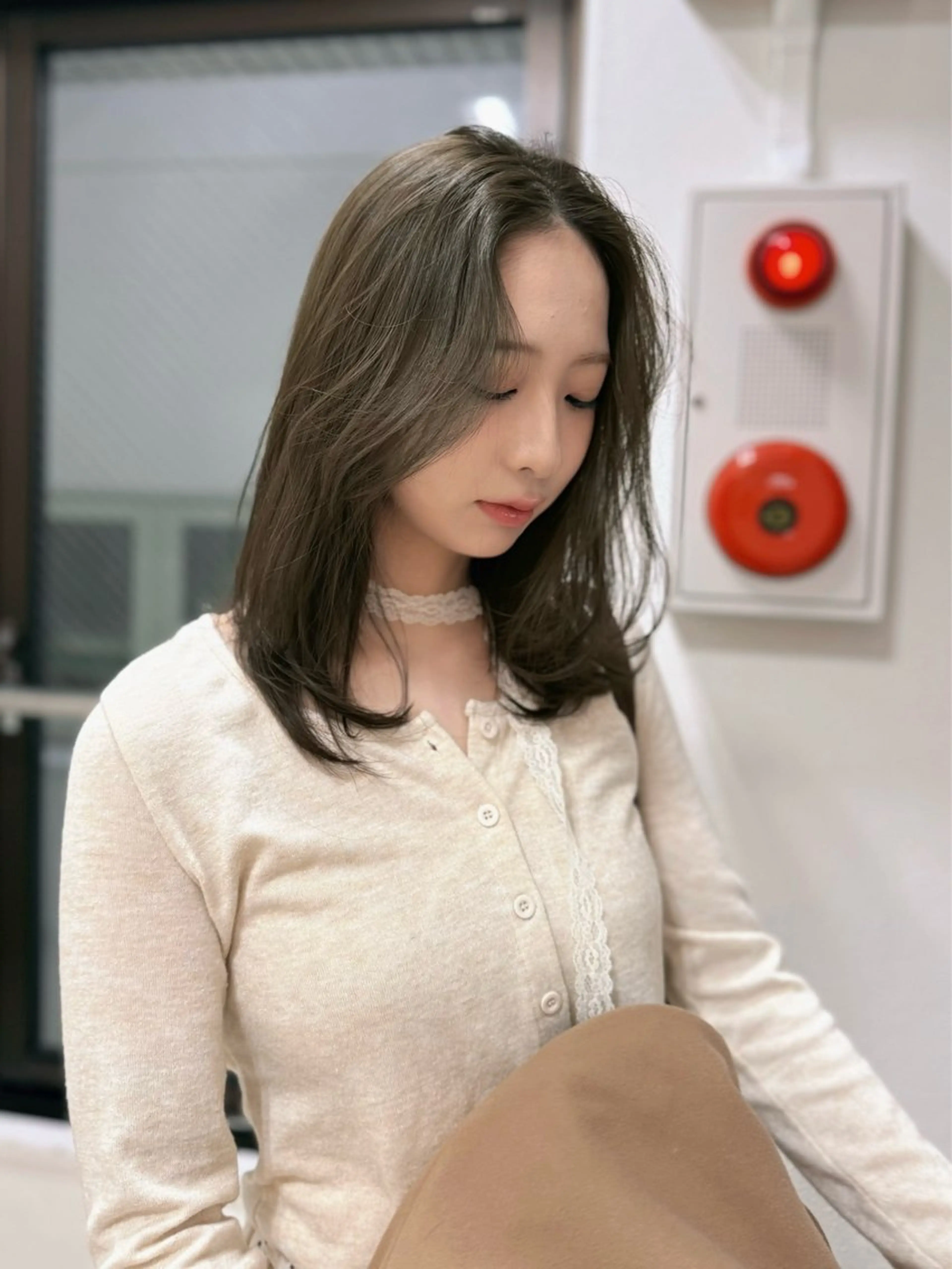 カット sena⌇ベージュ⌇ ブリーチなしWカラーのヘアスタイル