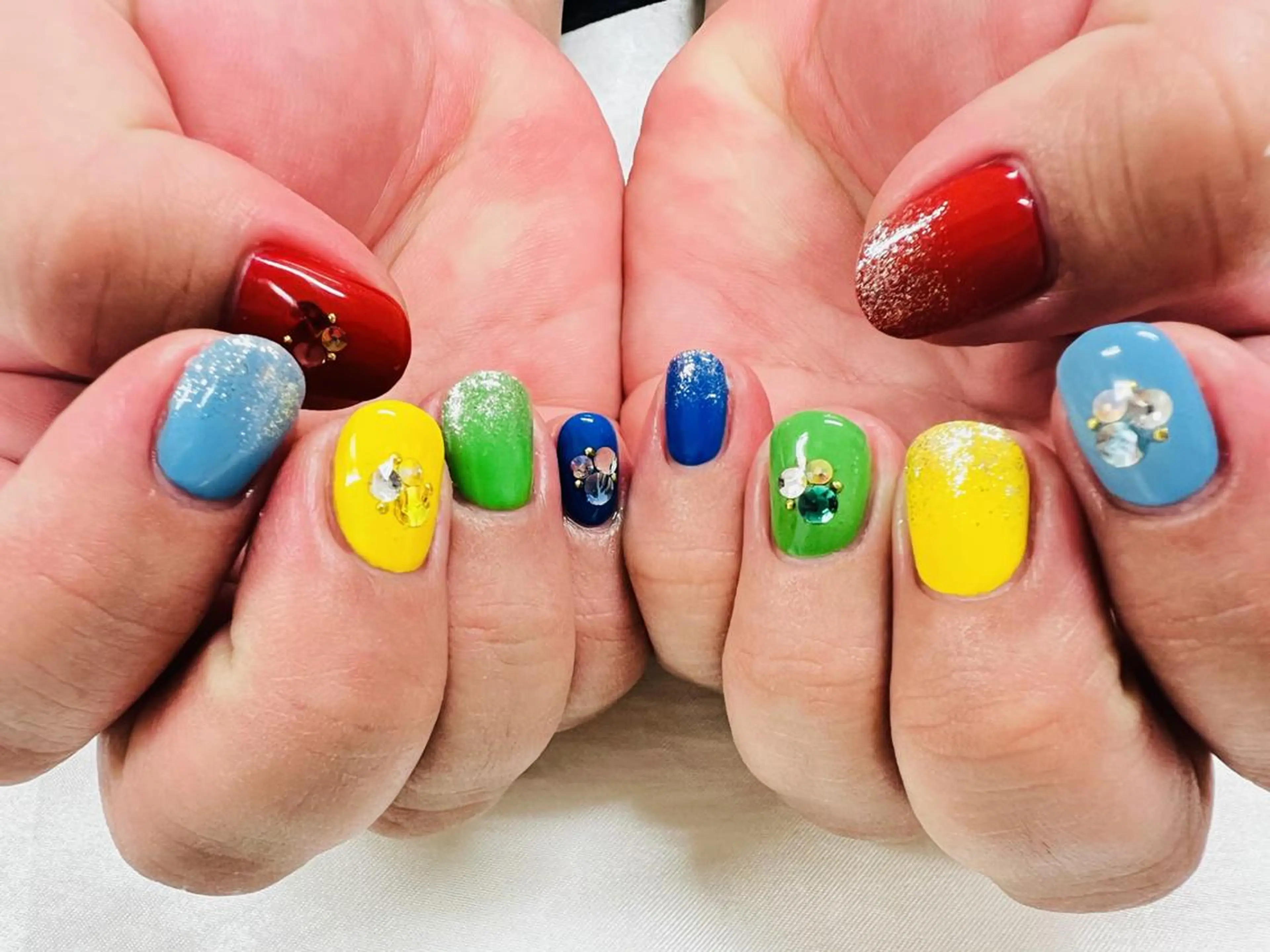 ネイル ハンドネイル ユリシスネイル 担当近藤のネイルデザイン