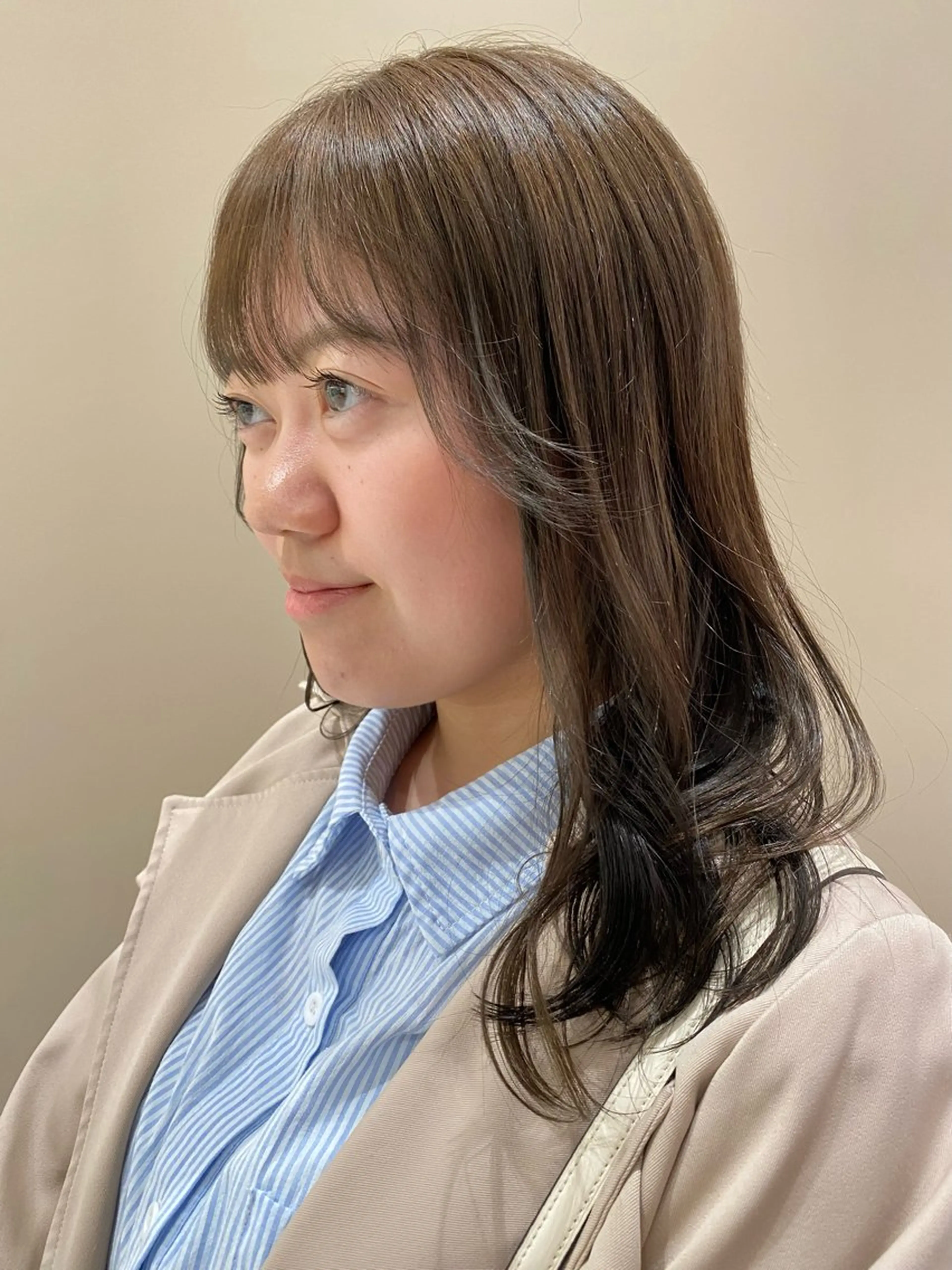 ミディアム カラー ヘアカラー ベージュ/アレンジ /横浜/杉本千夏のヘアスタイル