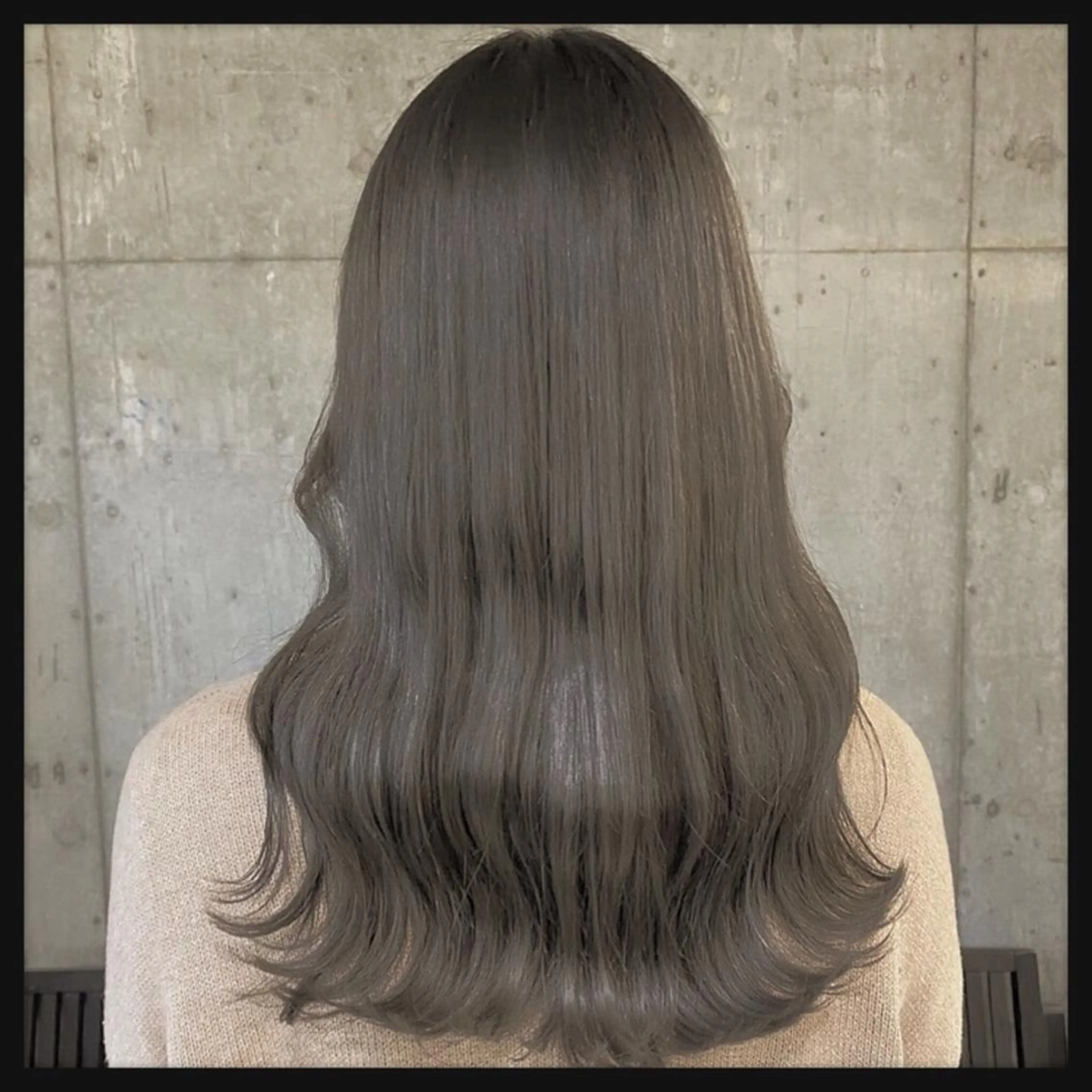 セミロング カラー カット ヘアカラー トリートメント ヘアセット ☃️髪質改善🉐割✨ ❄️“ever”❄️のヘアスタイル