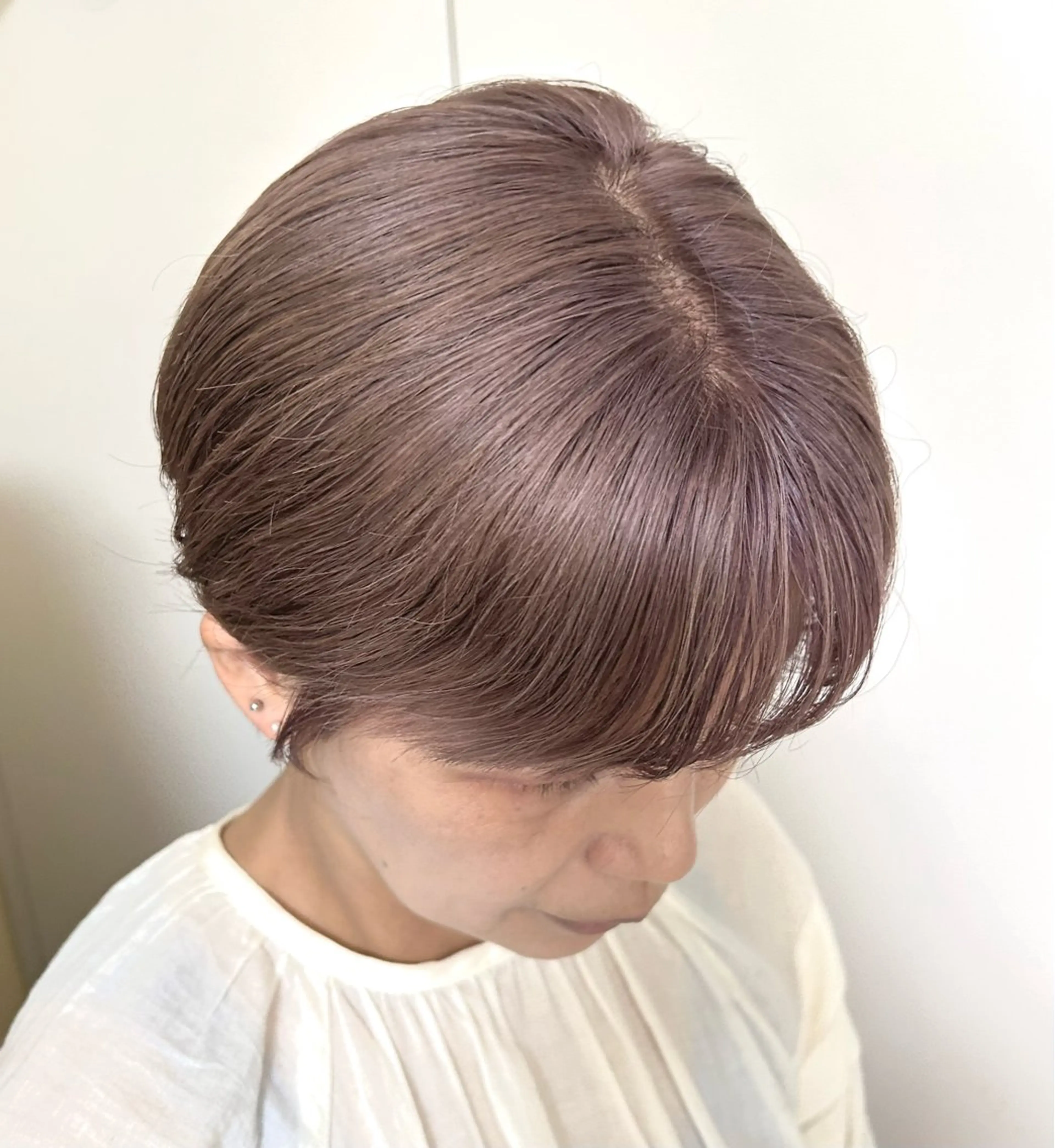 カラー 横山 実世のヘアスタイル