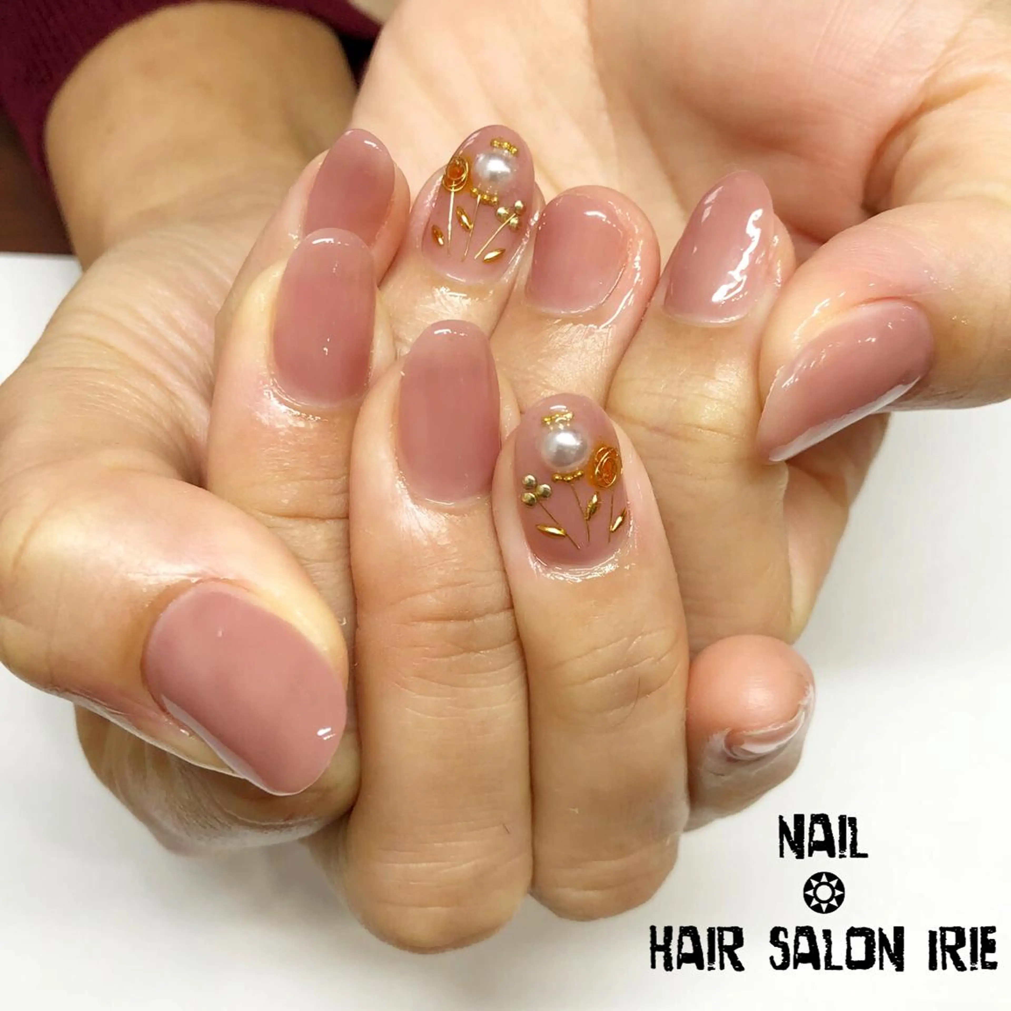 ネイル アートネイル ハンドネイル ハンドケア Hair salon Irie所属・與儀 知佳のネイルデザイン
