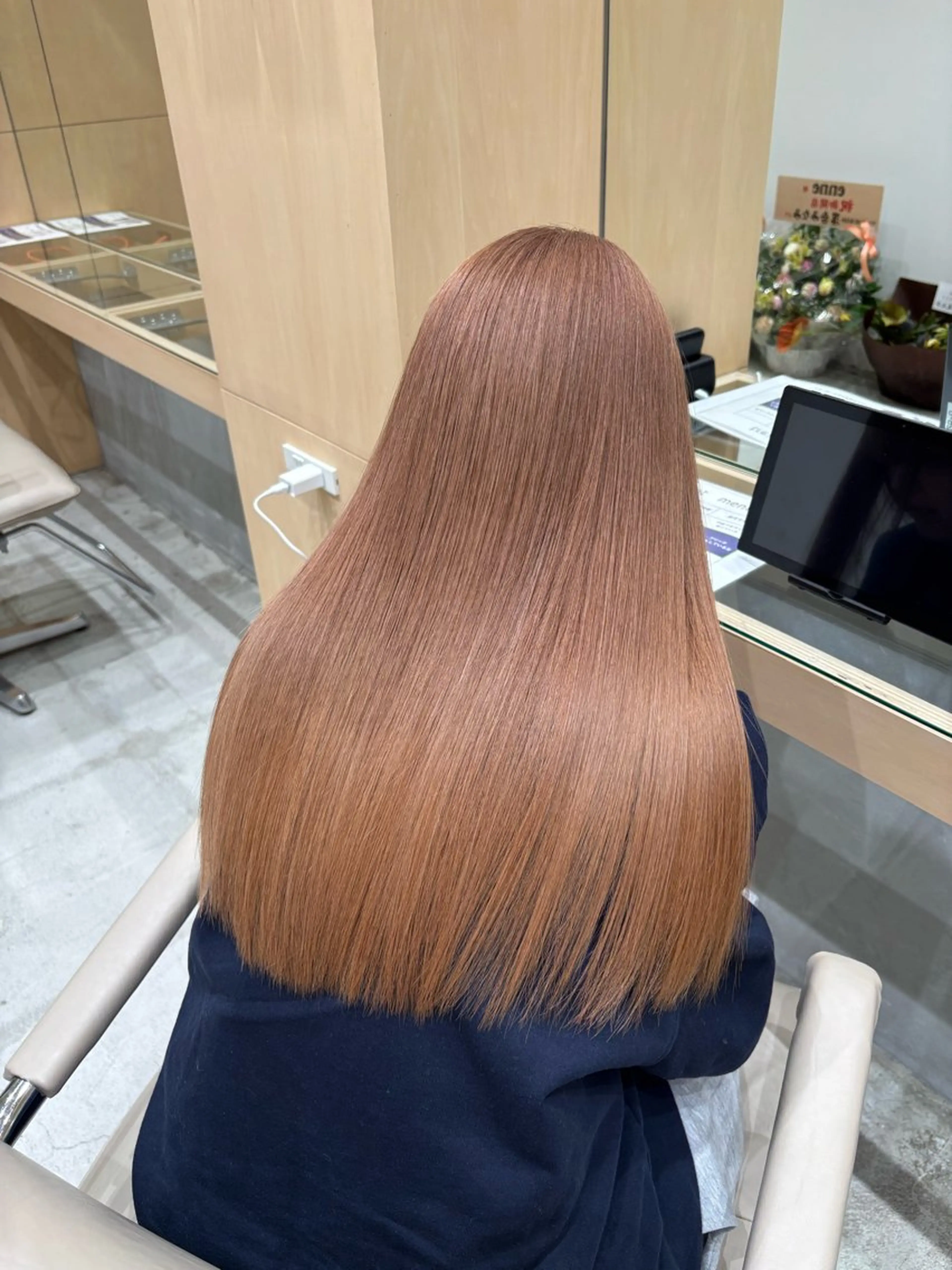 ロング ヘアカラー 吉澤 愛心のヘアスタイル