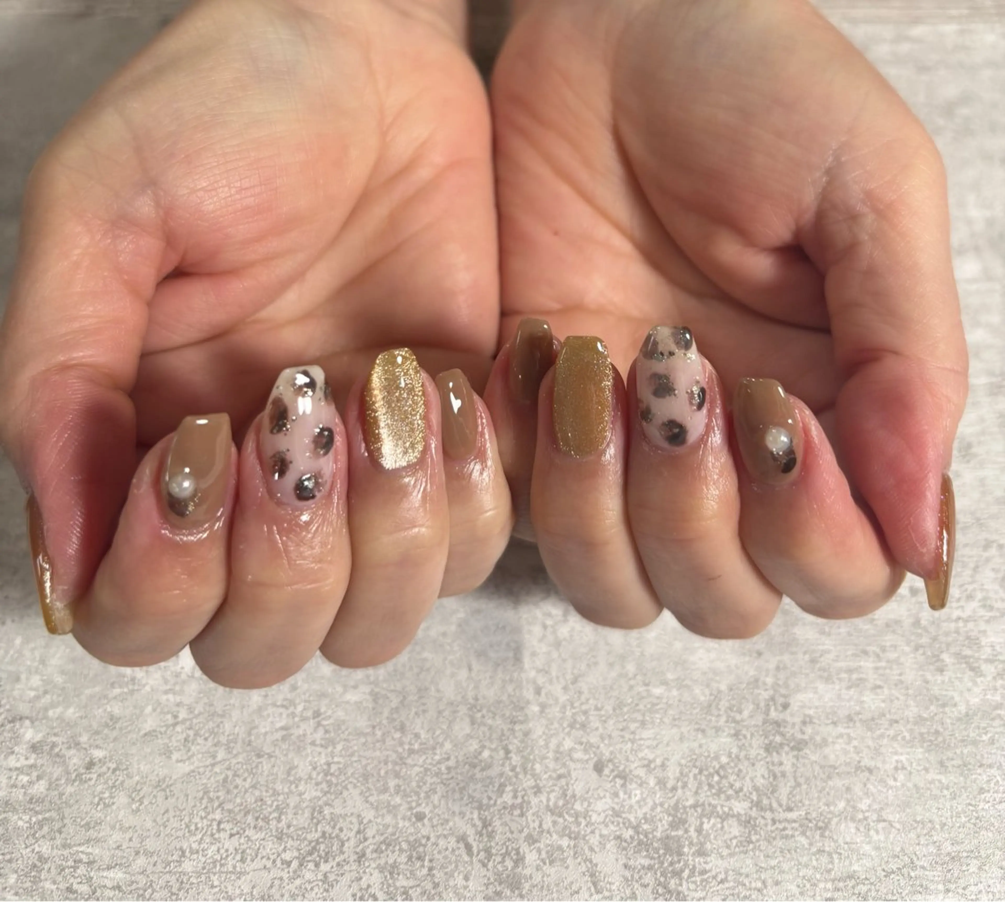 ネイル オーロラネイル ブルー フットネイル フレンチネイル ジェルネイル ハンドネイル kiki nail たまプラーザのネイルデザイン