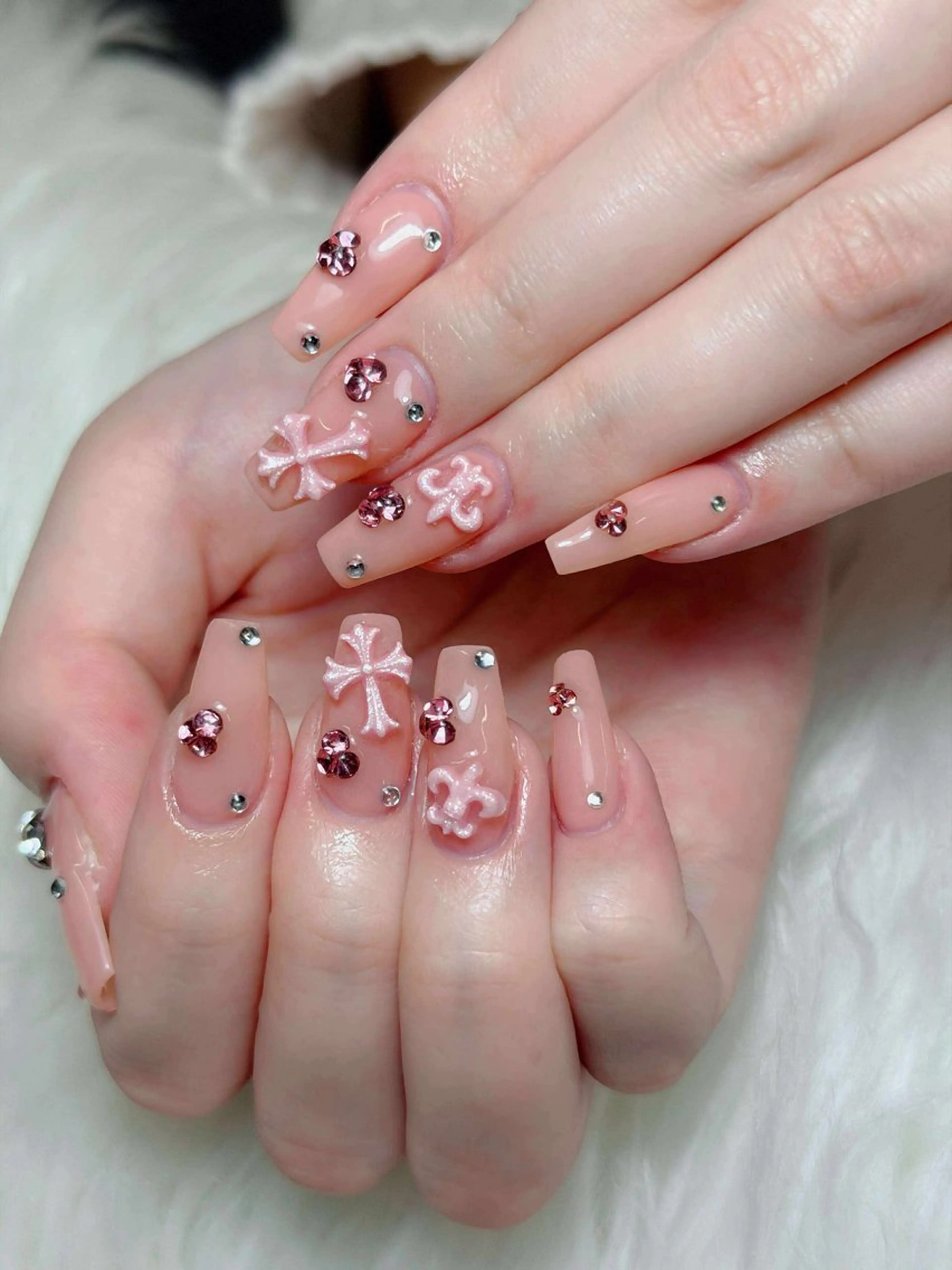 ネイル オーロラネイル チークネイル フットネイル フレンチネイル ハロウィン ハンドネイル Lumi Nail 新大久保3‘のネイルデザイン