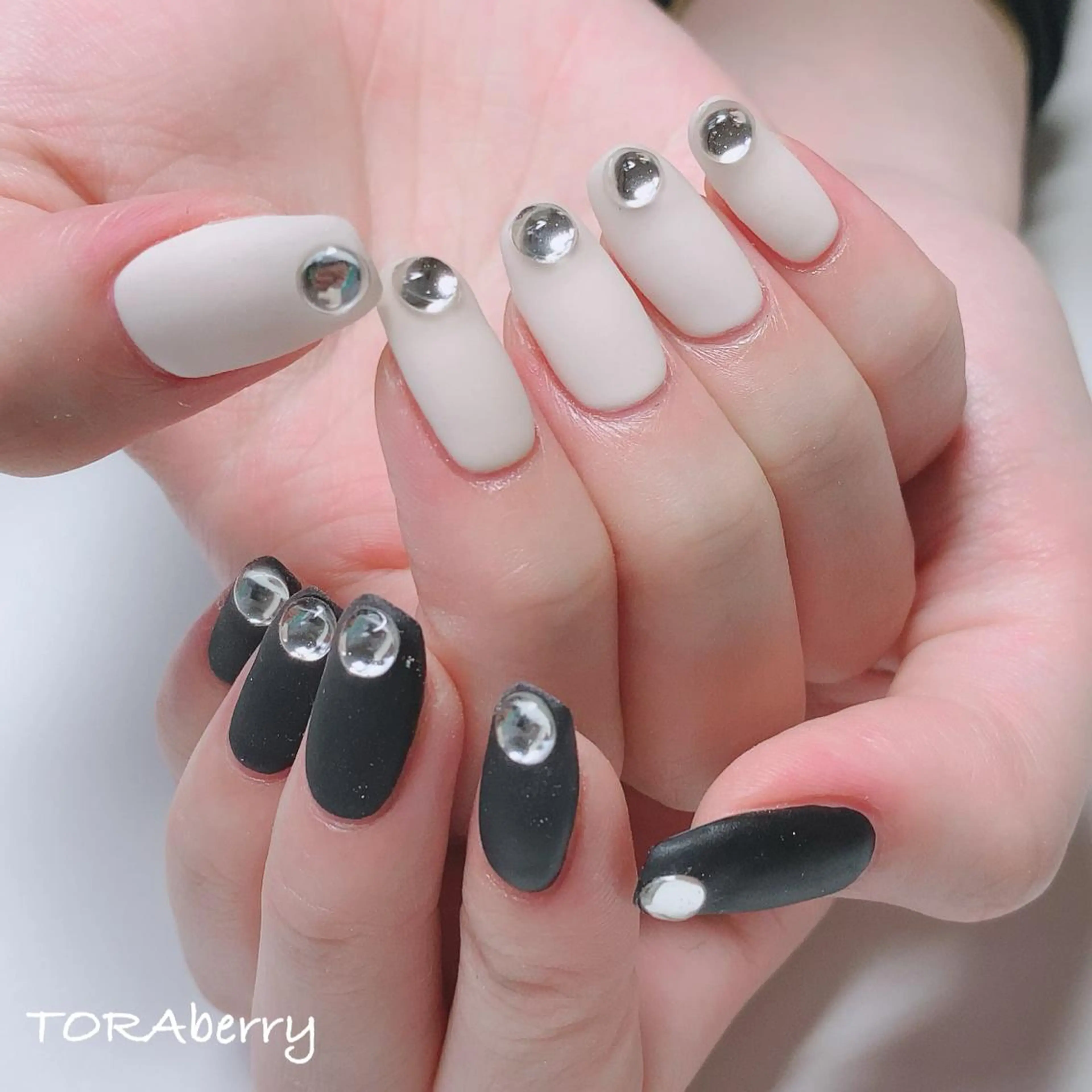 ネイル ハンドネイル ネイリスト なつみのネイルデザイン