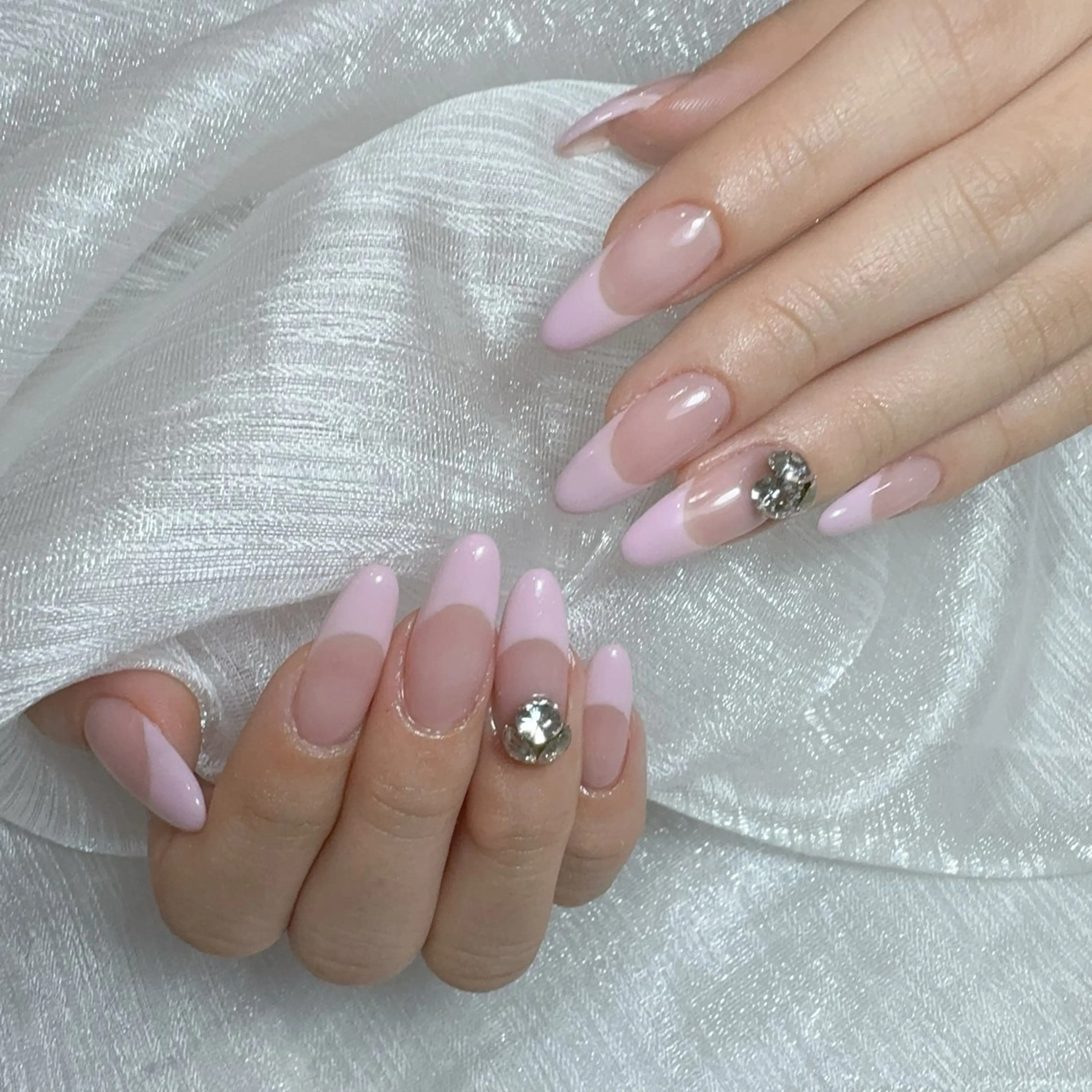 ネイル アートネイル フラッシュネイル フレンチネイル ジェルネイル ガラスフレンチ You&Me Yukiのネイルデザイン