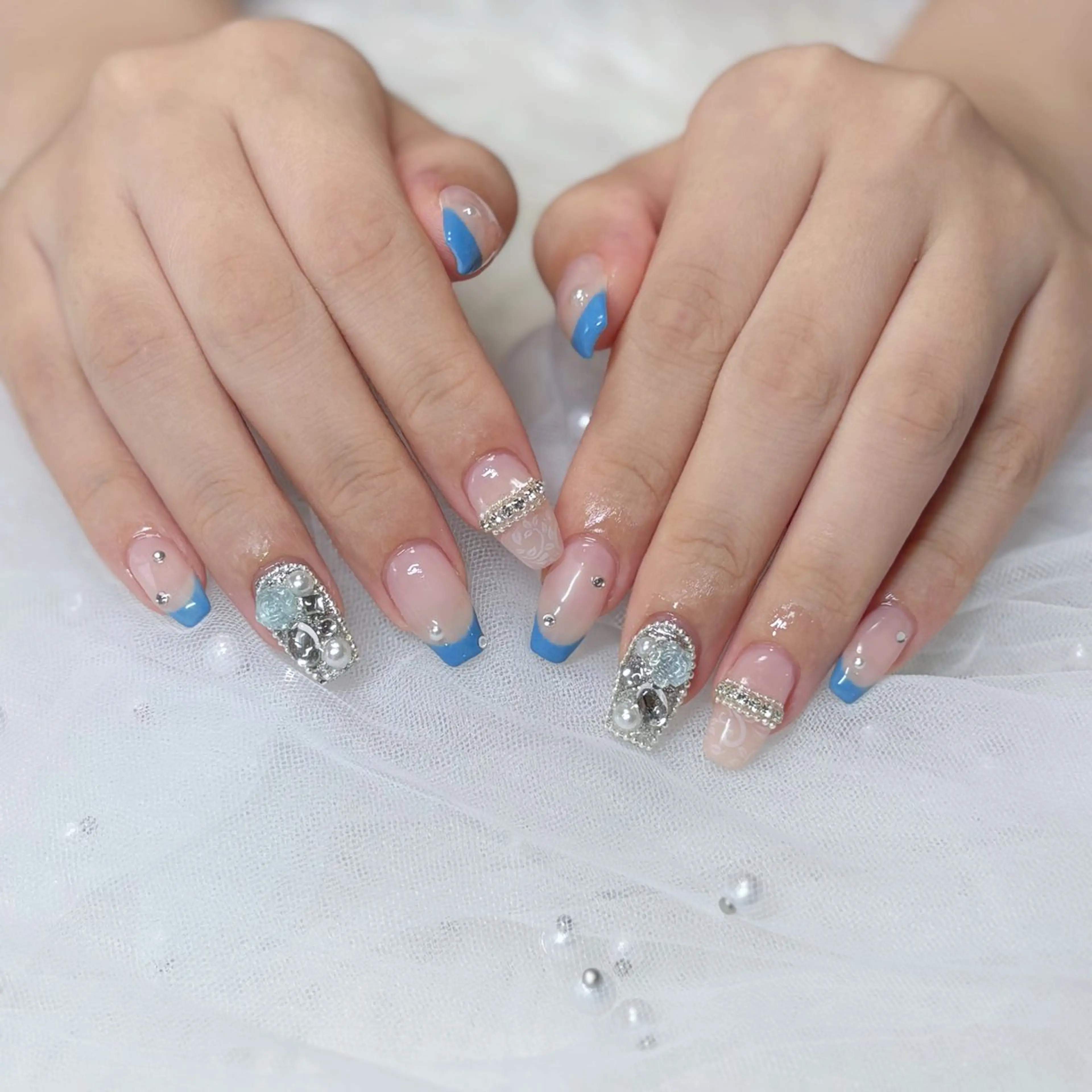 ネイル ワンホンネイル ハンドネイル 🐝TOMO🎀ིྀ 【パラジェル取扱店】のネイルデザイン