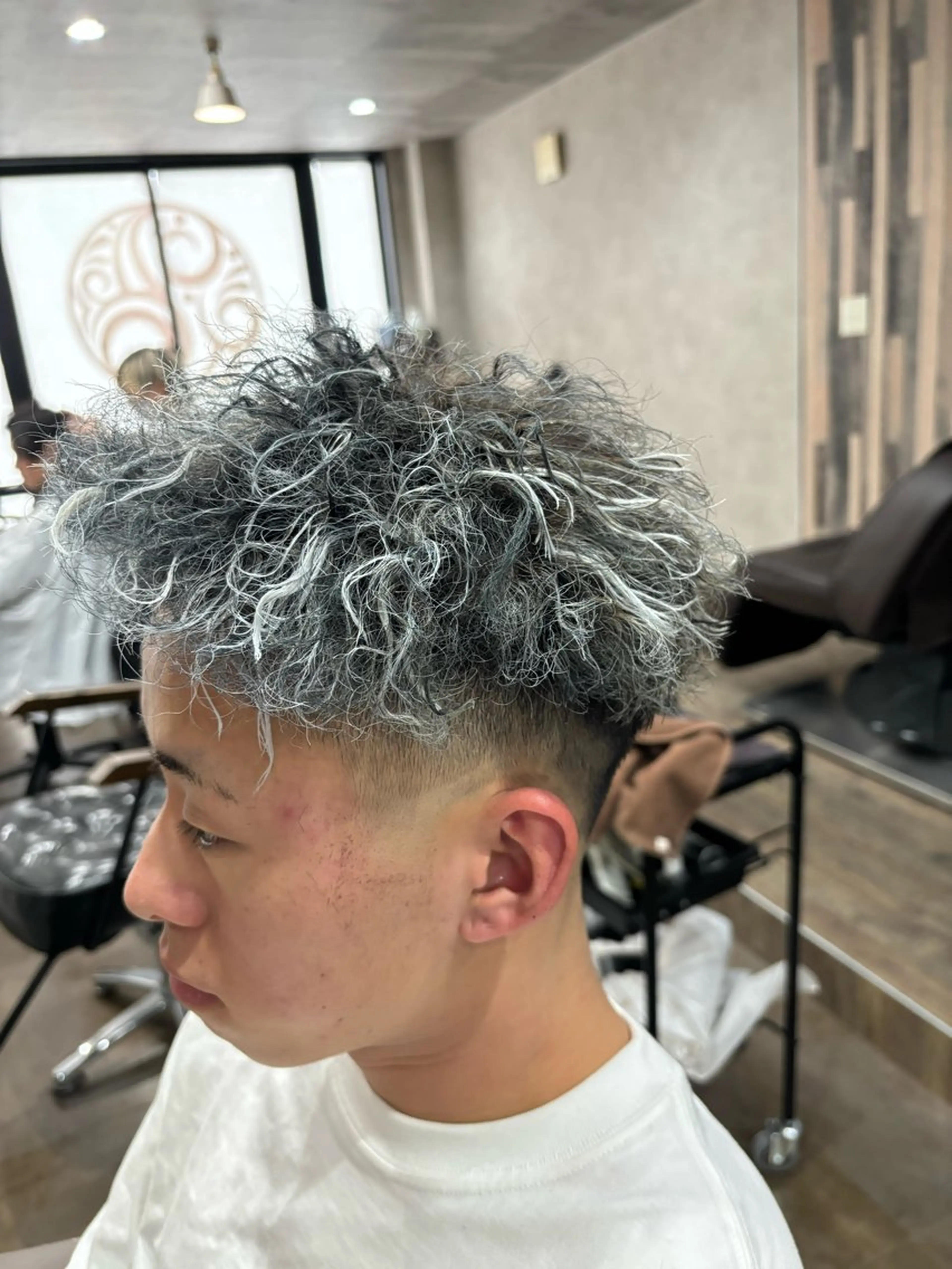 カラー パーマ メンズ カット ヘアカラー パーマ EDEN店長／ 短髪／パーマ職人🔥のヘアスタイル