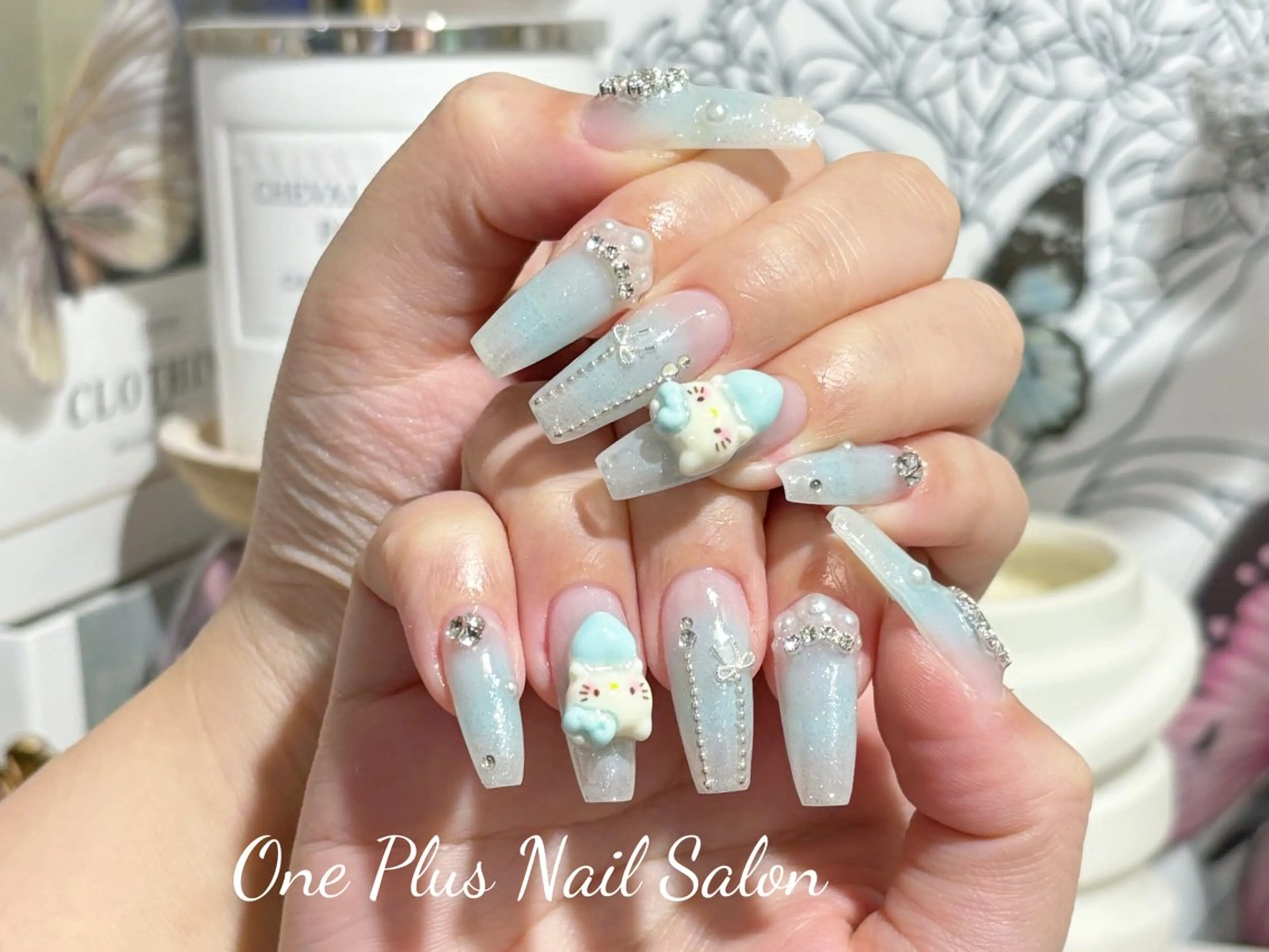 ネイル ハンドネイル One Plus キキのネイルデザイン