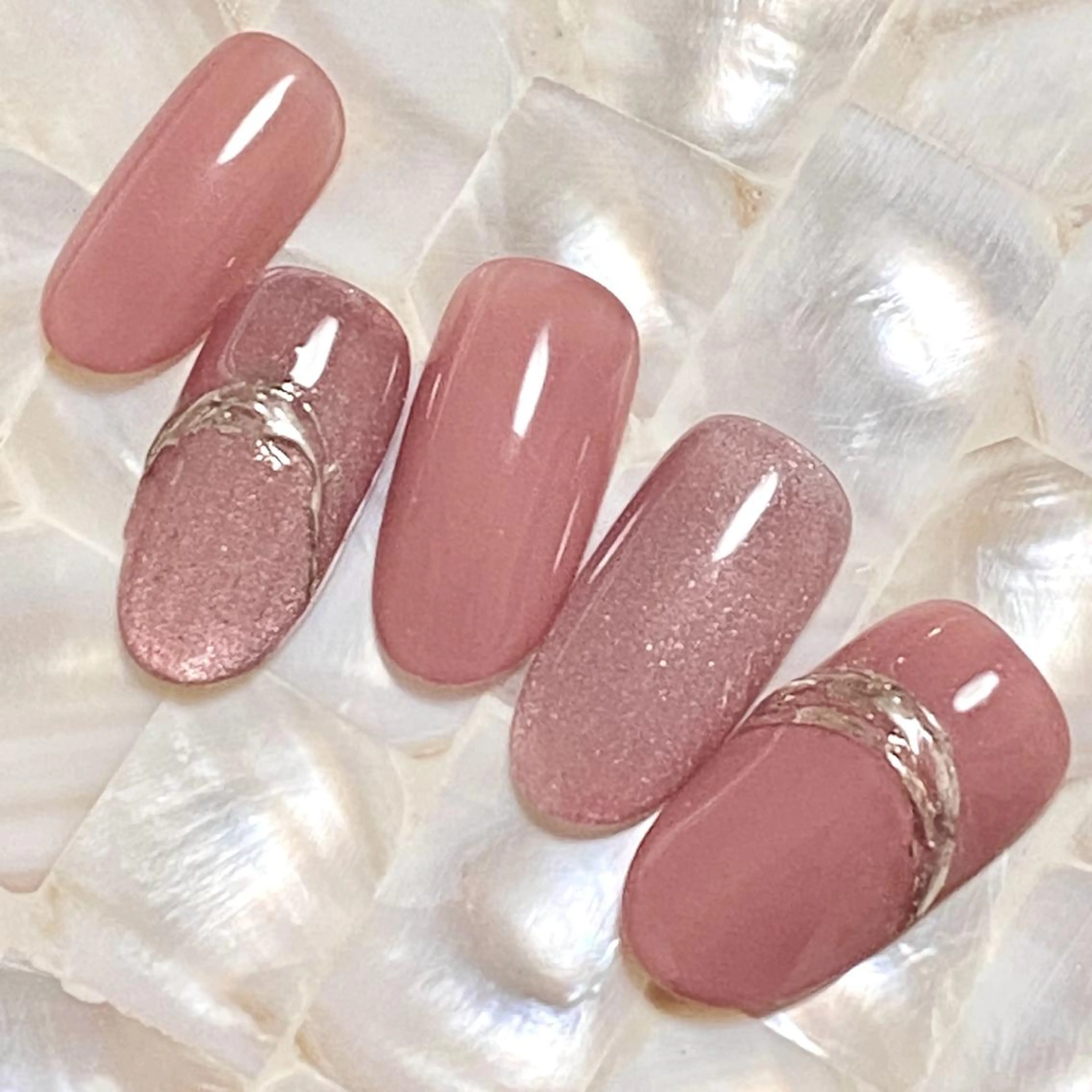 ネイル ジェルネイル ハードジェル マグネットネイル スカルプネイル ソフトジェル プライベートサロン Rのネイルデザイン