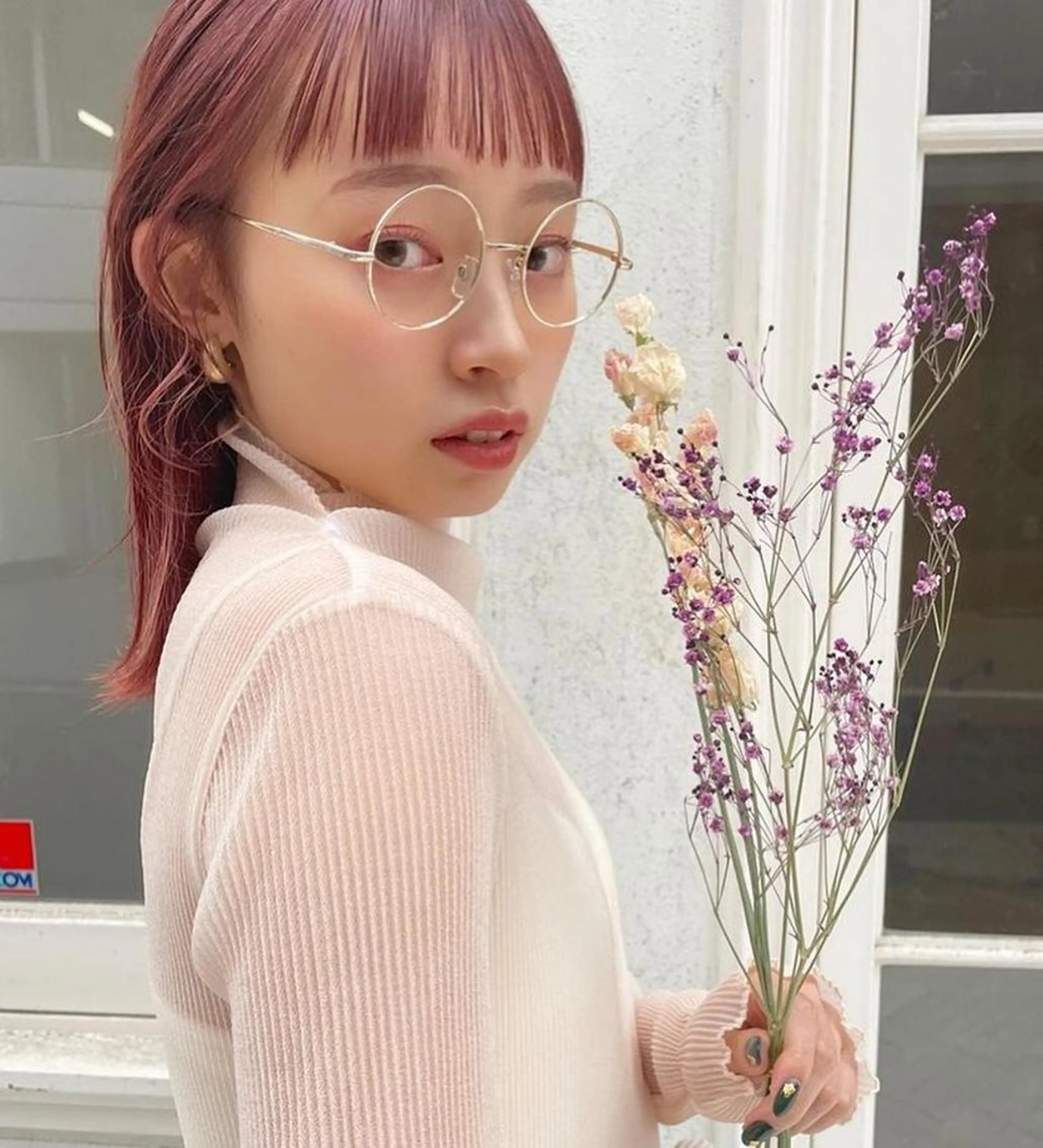 ミディアム カラー ヘアアレンジ ベージュカラー グレージュ ハイライトカラー ミルクティーベージュ ピンクカラー 韓国/髪質改善💘 櫻井かれんのヘアスタイル