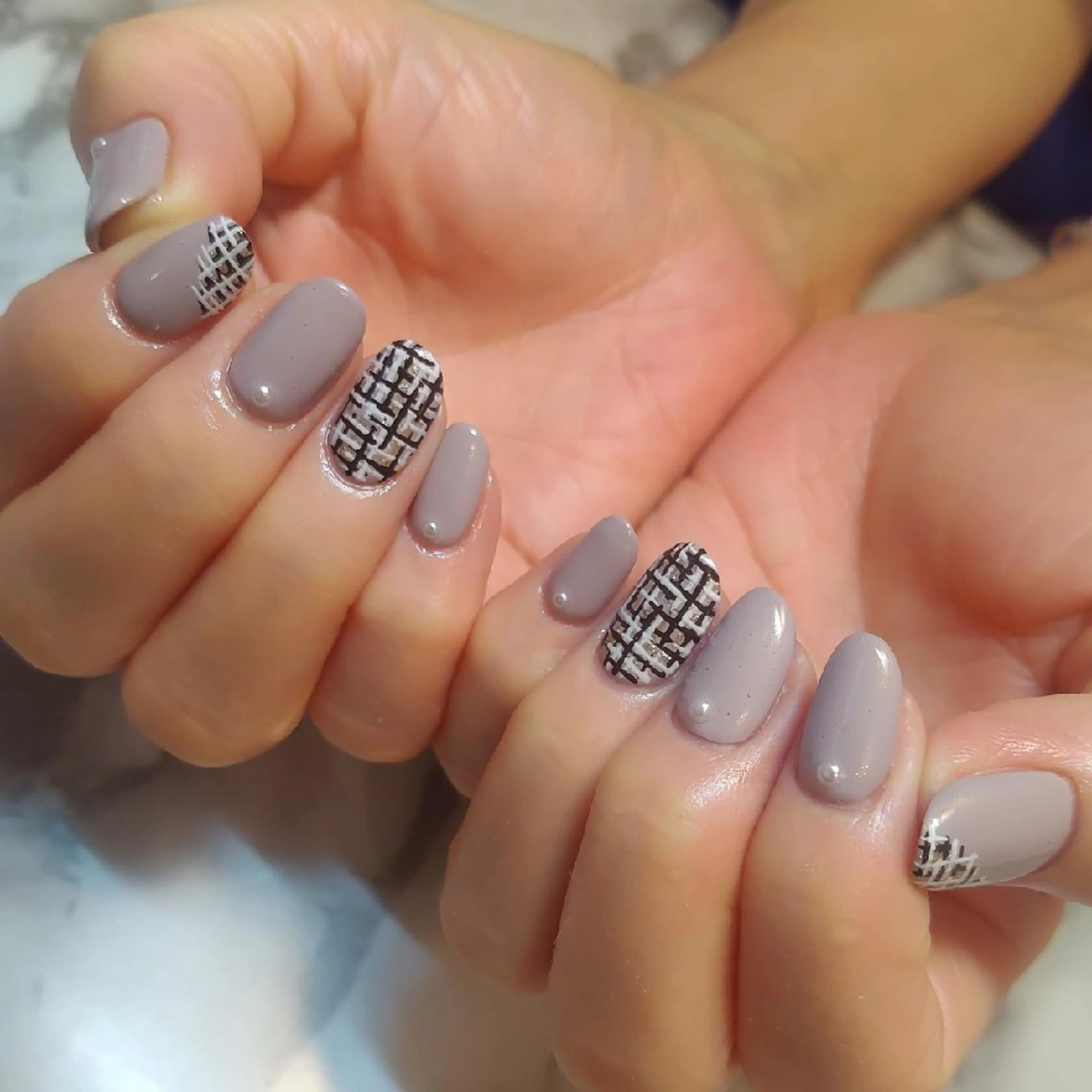 ネイル ツイードネイル ジェヌインネイル 河内のネイルデザイン