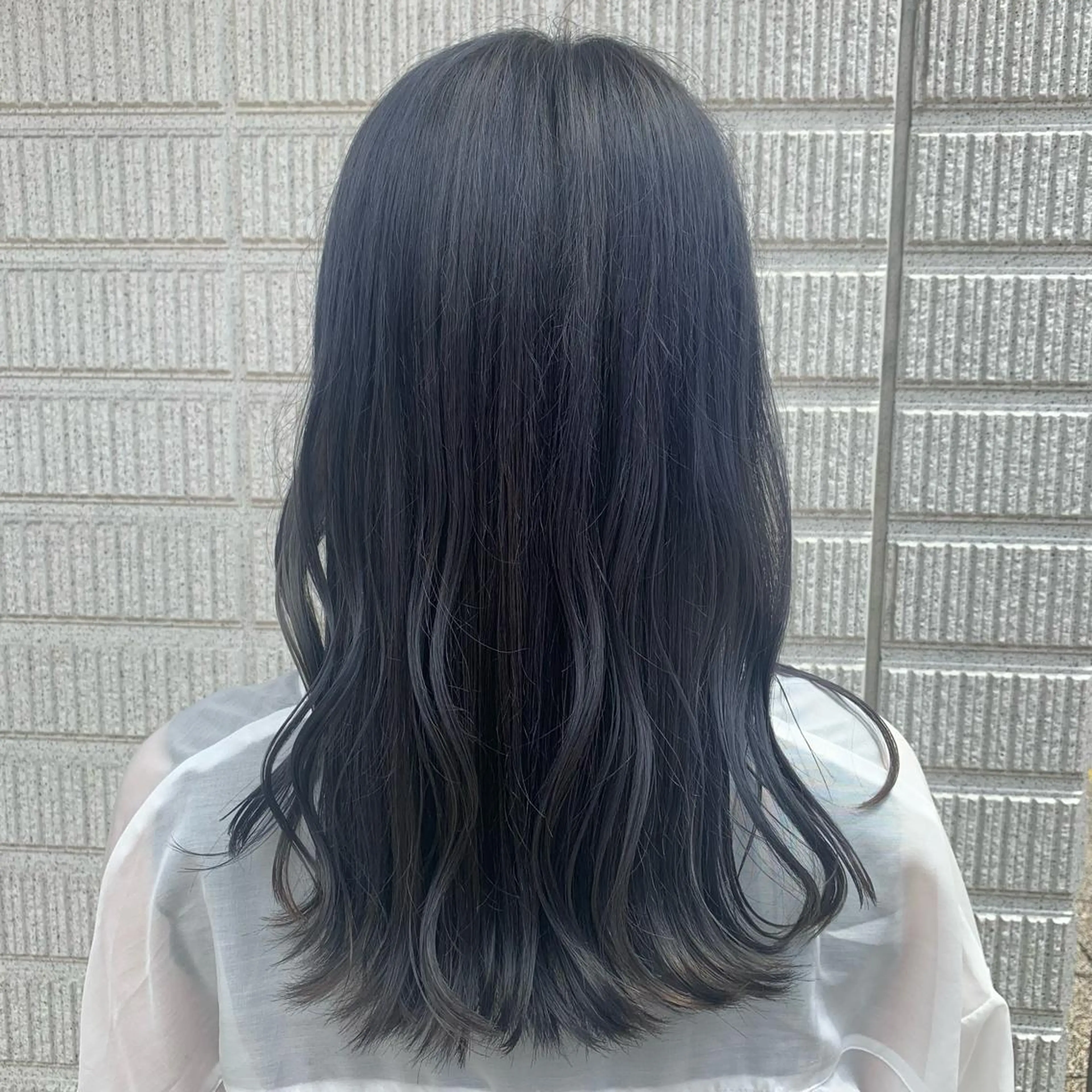 セミロング 齊藤 来美のヘアスタイル