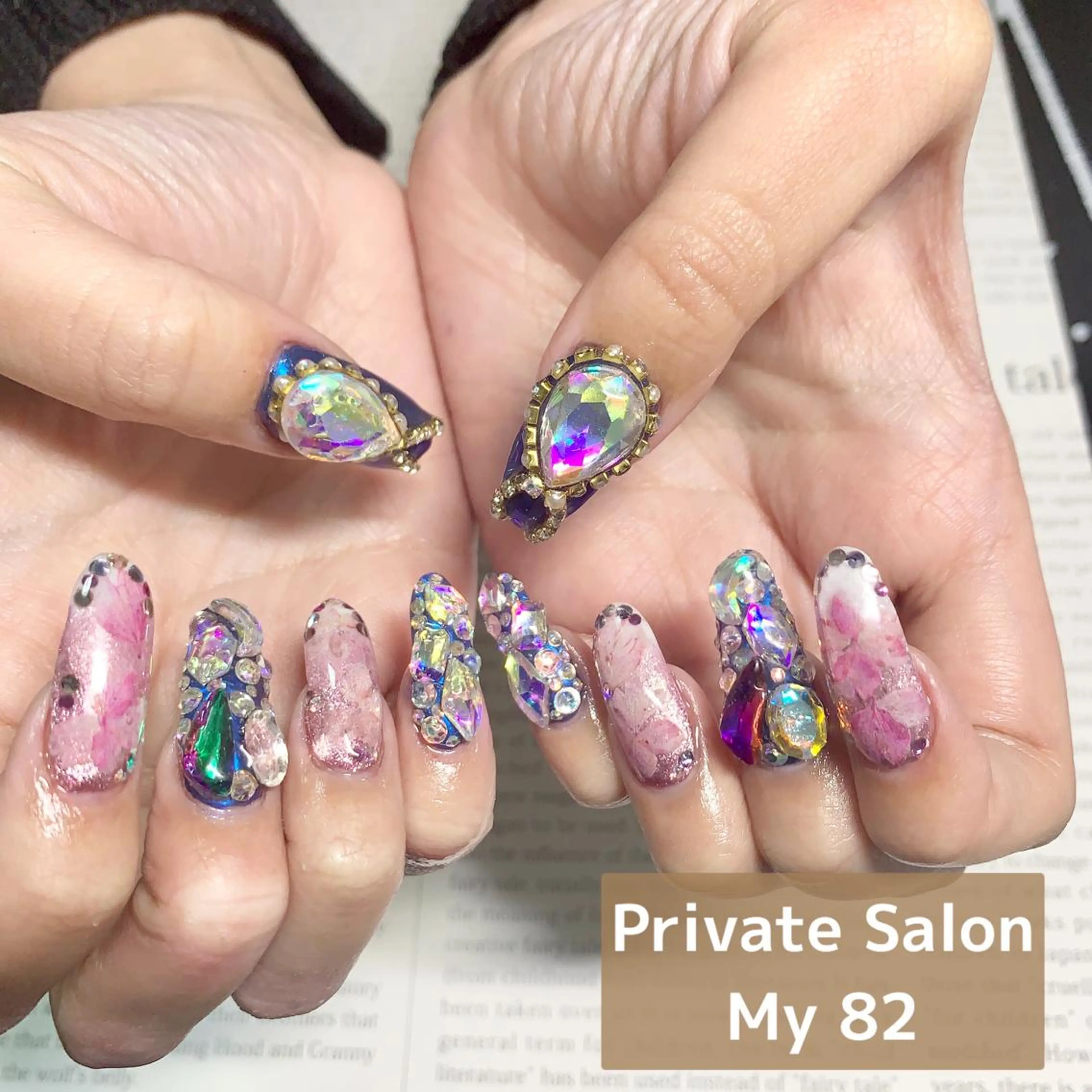 ネイル アートネイル 桜ネイル ジェルネイル キラキラネイル ラメ(グリッター) ハンドネイル Private Sa lon MARLOのネイルデザイン