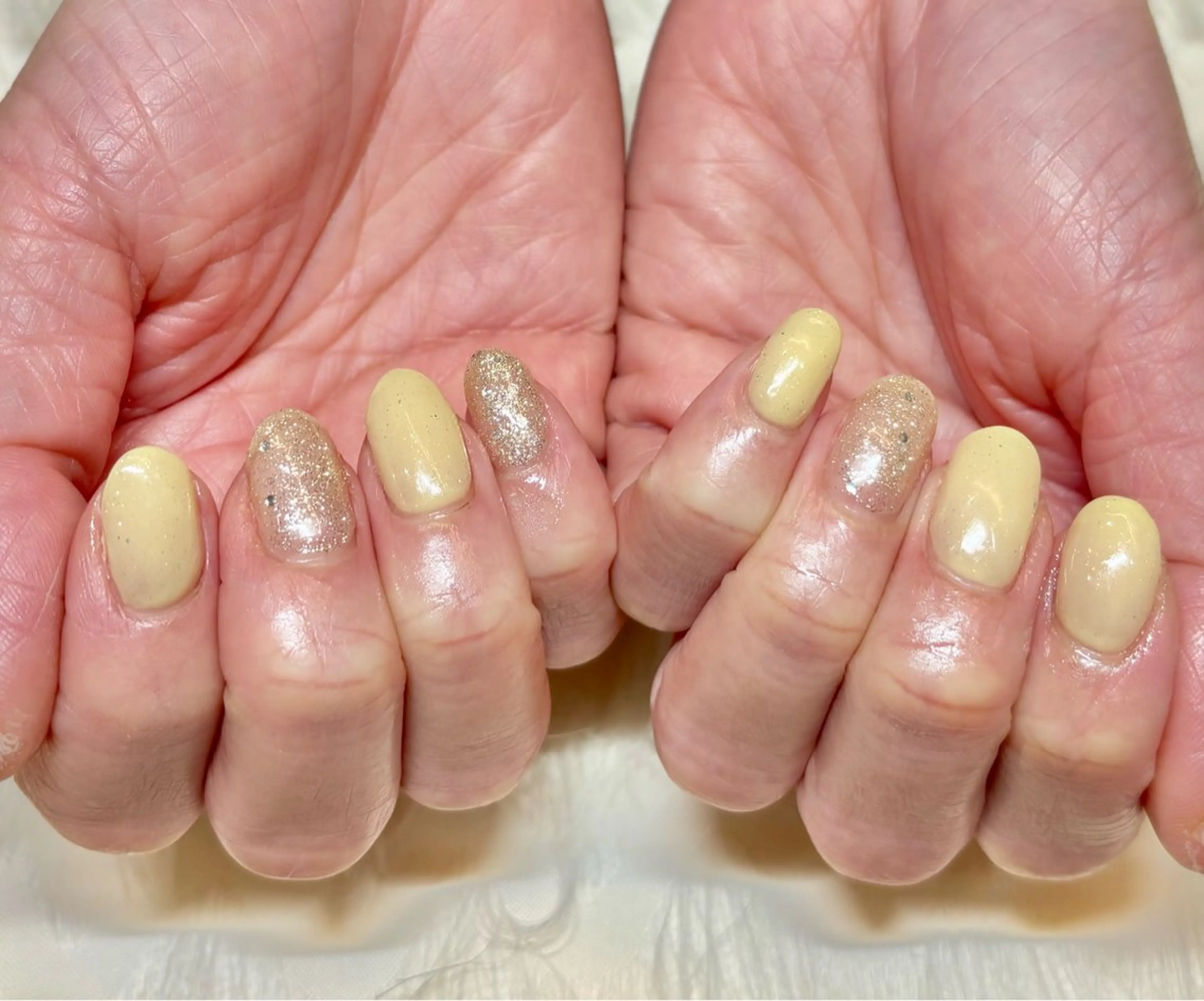 ネイル 黄色 ハンドネイル パラスパガーデン ♡齊藤歩のネイルデザイン