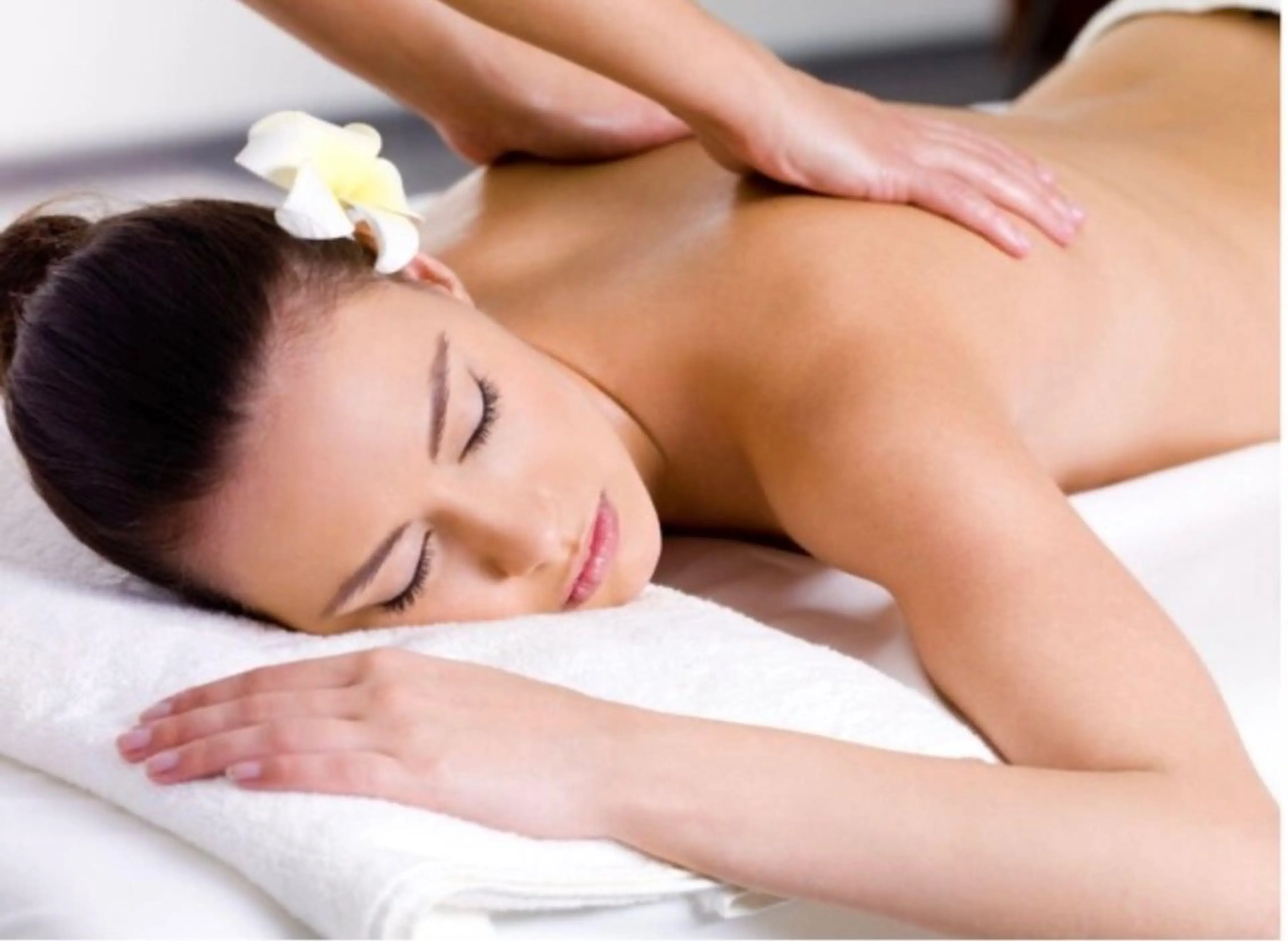 平日限定【小顔+ヘッド＋全身オイルリンパ+コラーゲンパックコース】肩こり|お顔の歪み|たるみ|疲れ|睡眠不足施術120分の写真