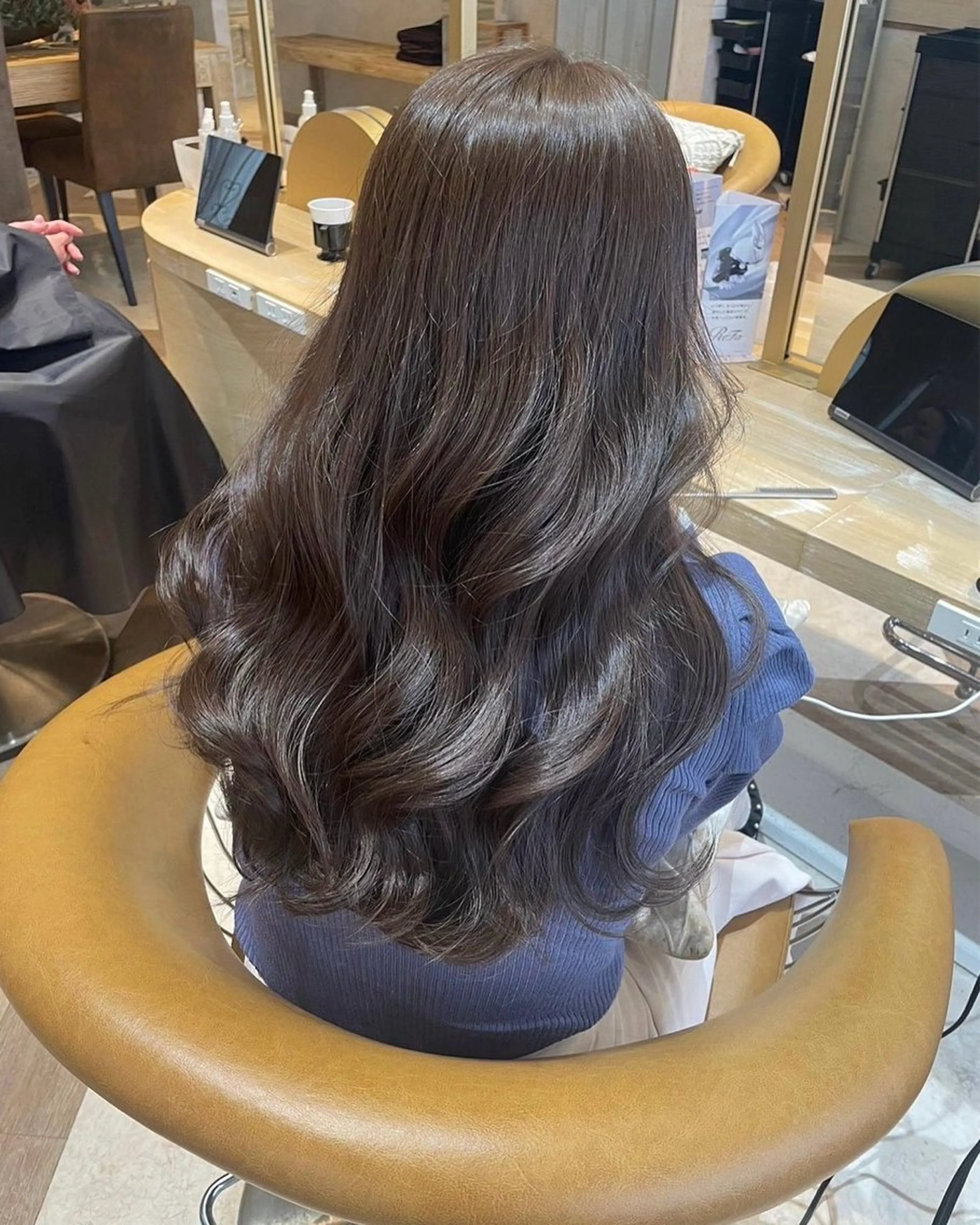 セミロング カット ヘアカラー トリートメント オリーブカラー 長谷川のヘアスタイル