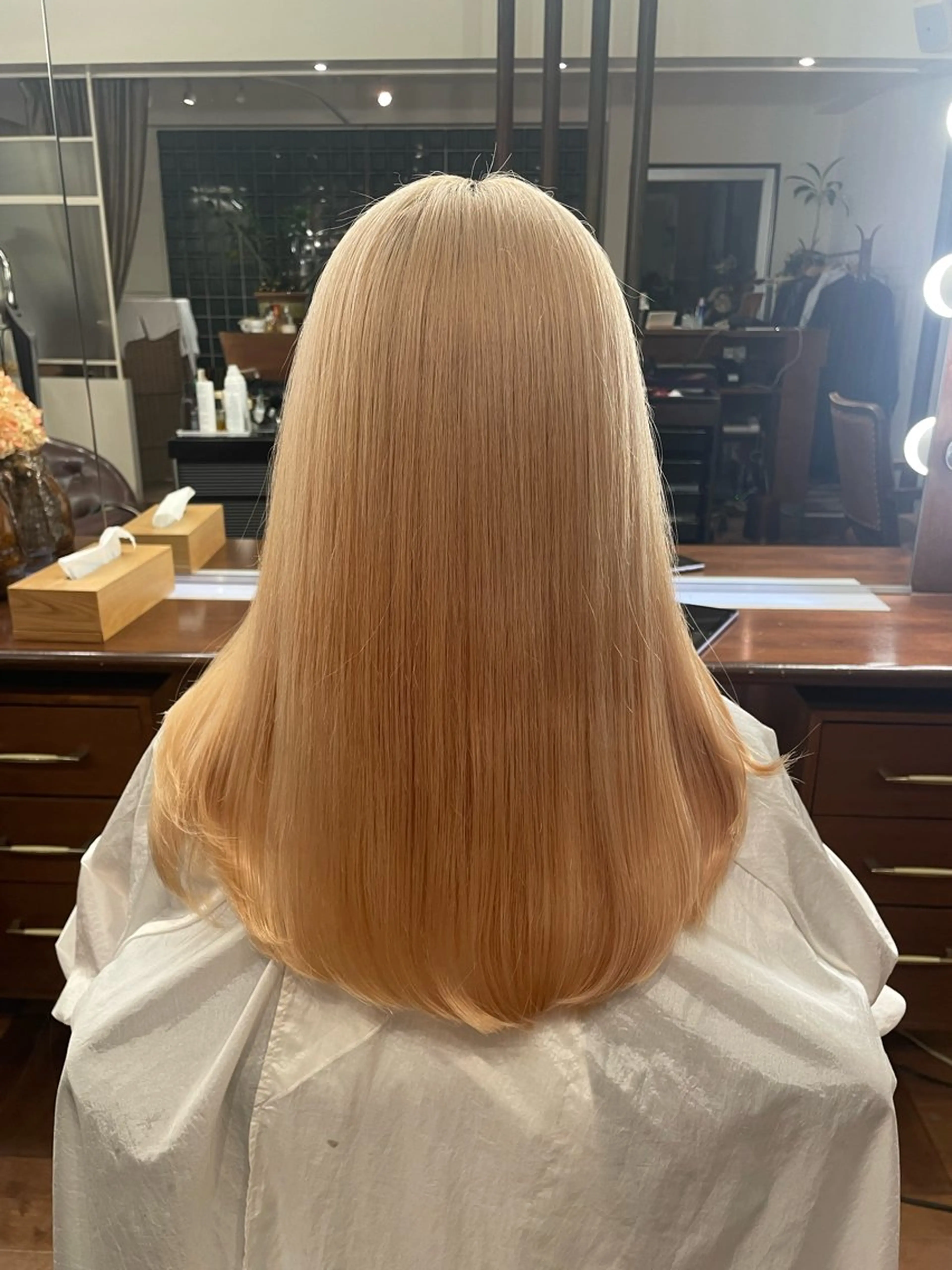 ロング レイヤーカット BOTANICAL所属・BOTANICAL Aoiのヘアスタイル