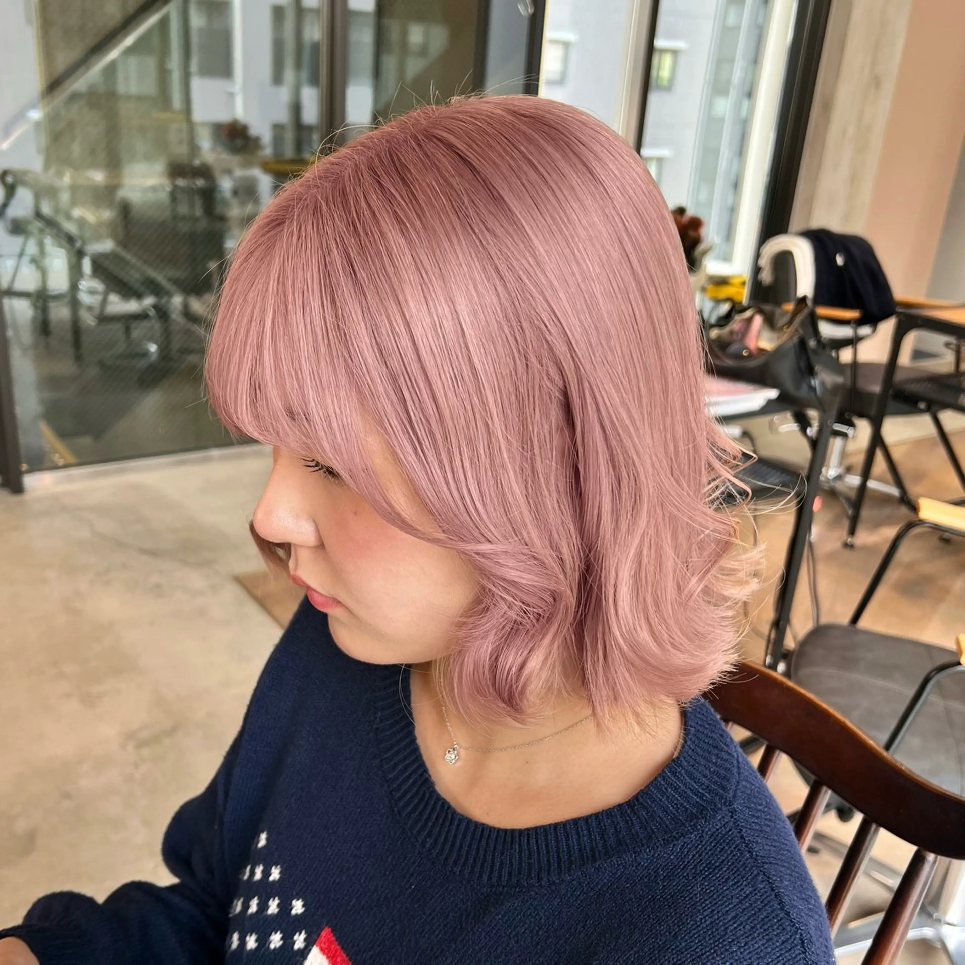 ショート カラー ピンクカラー 顔周りカット 似合わせカット afeelriamo所属・オオバヤシ マホのヘアスタイル