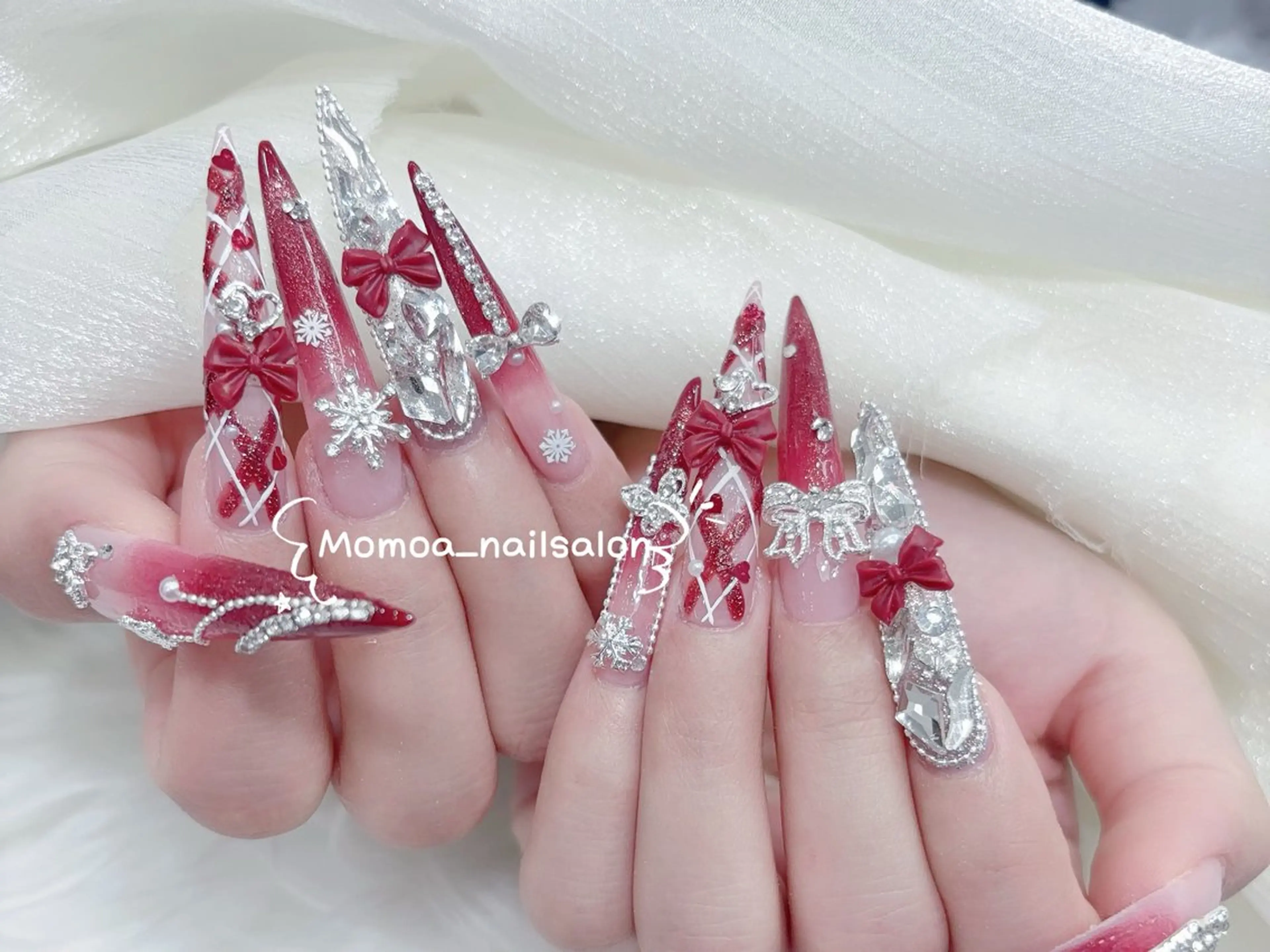 ネイル 成人式 大理石ネイル(マーブル) 持ち込み リボン 夏ネイル ハンドネイル MoMoA Nail ネイル長さ出し専門店のネイルデザイン