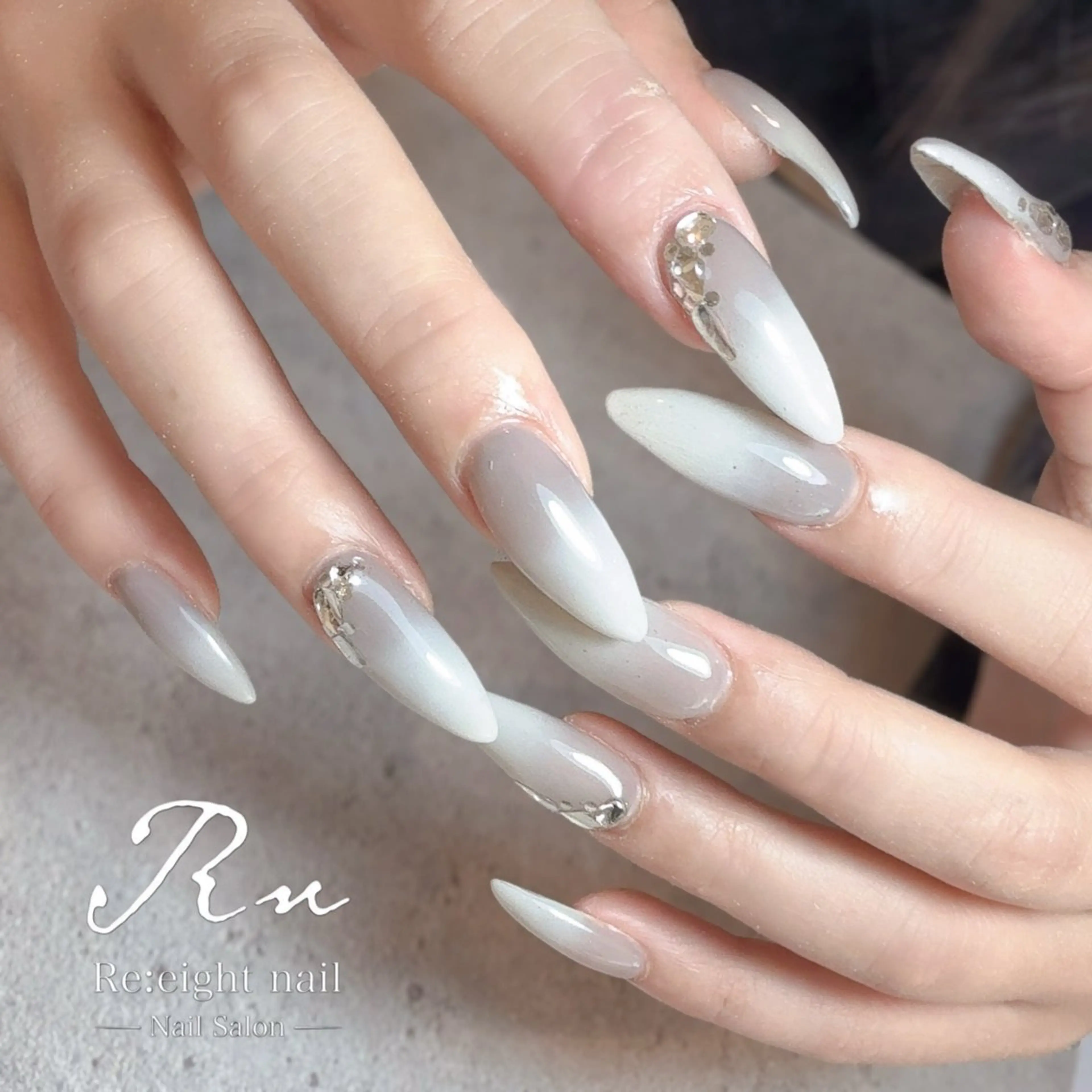 ネイル 【Re:eight】 RIRIKAのネイルデザイン