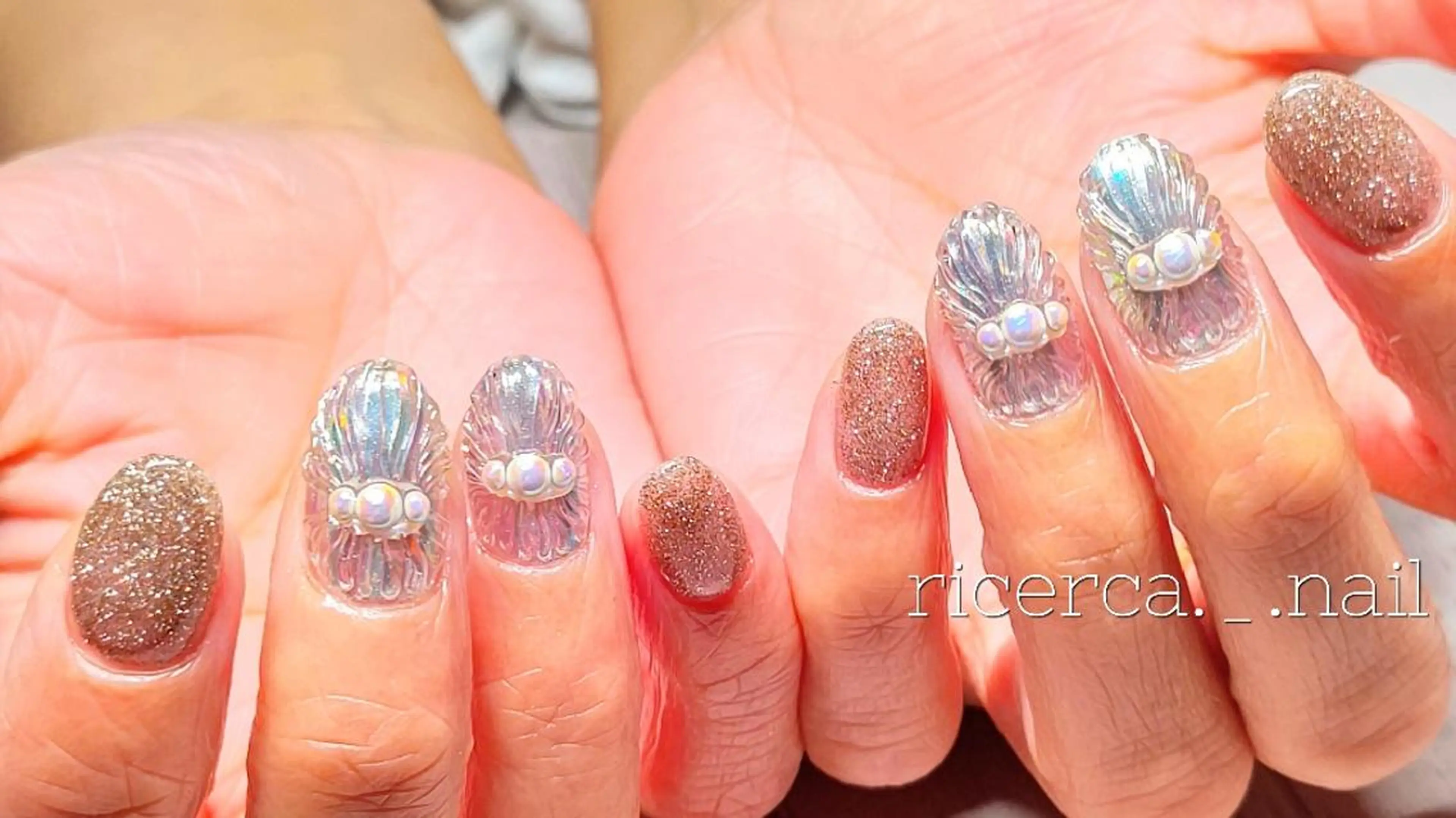 ネイル オーロラネイル フラッシュネイル ジェルネイル キラキラネイル ラメ(グリッター) ricerca._. nail ちゃこのネイルデザイン