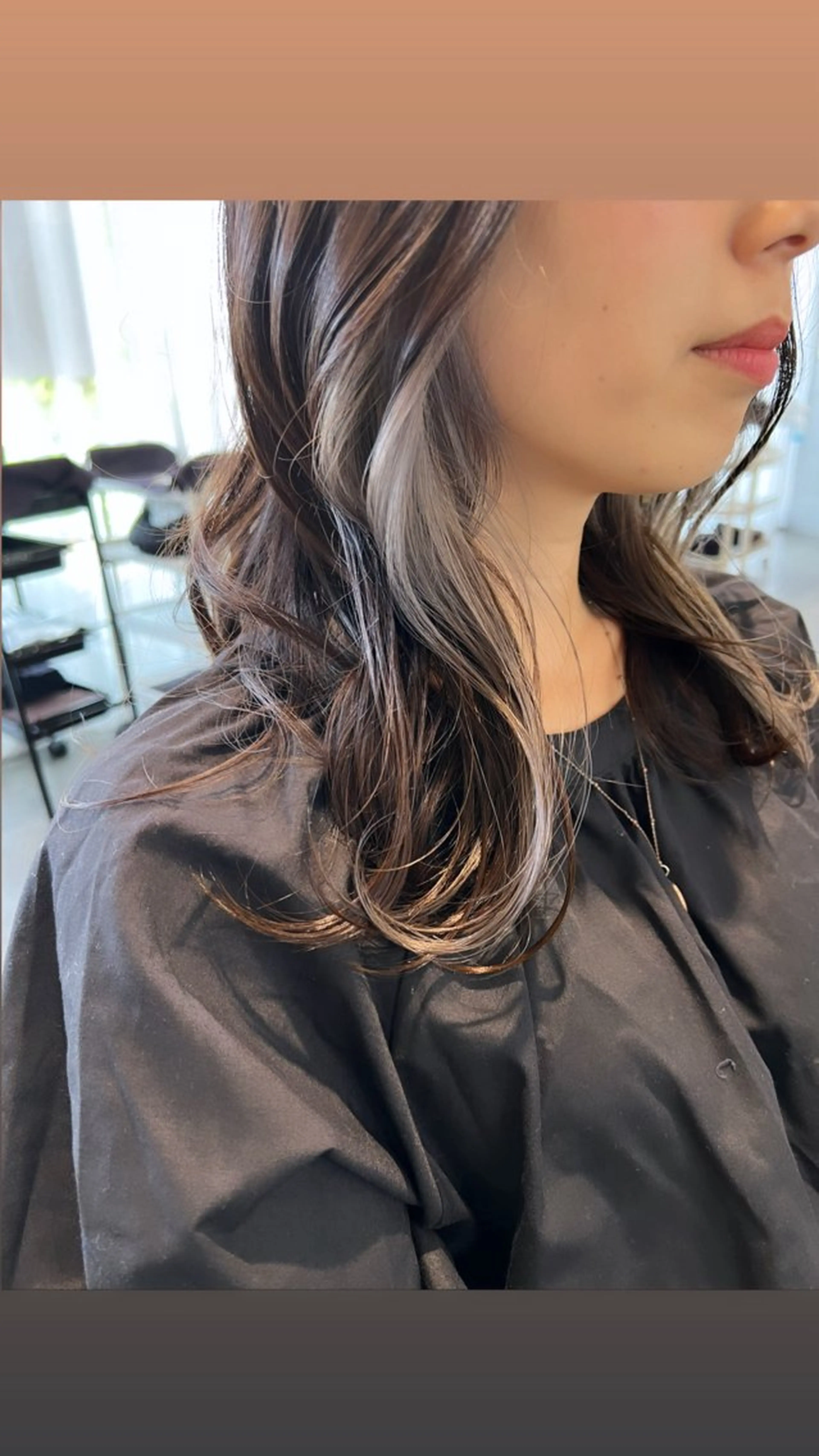 ミディアム カット ヘアカラー 川村 綾のヘアスタイル
