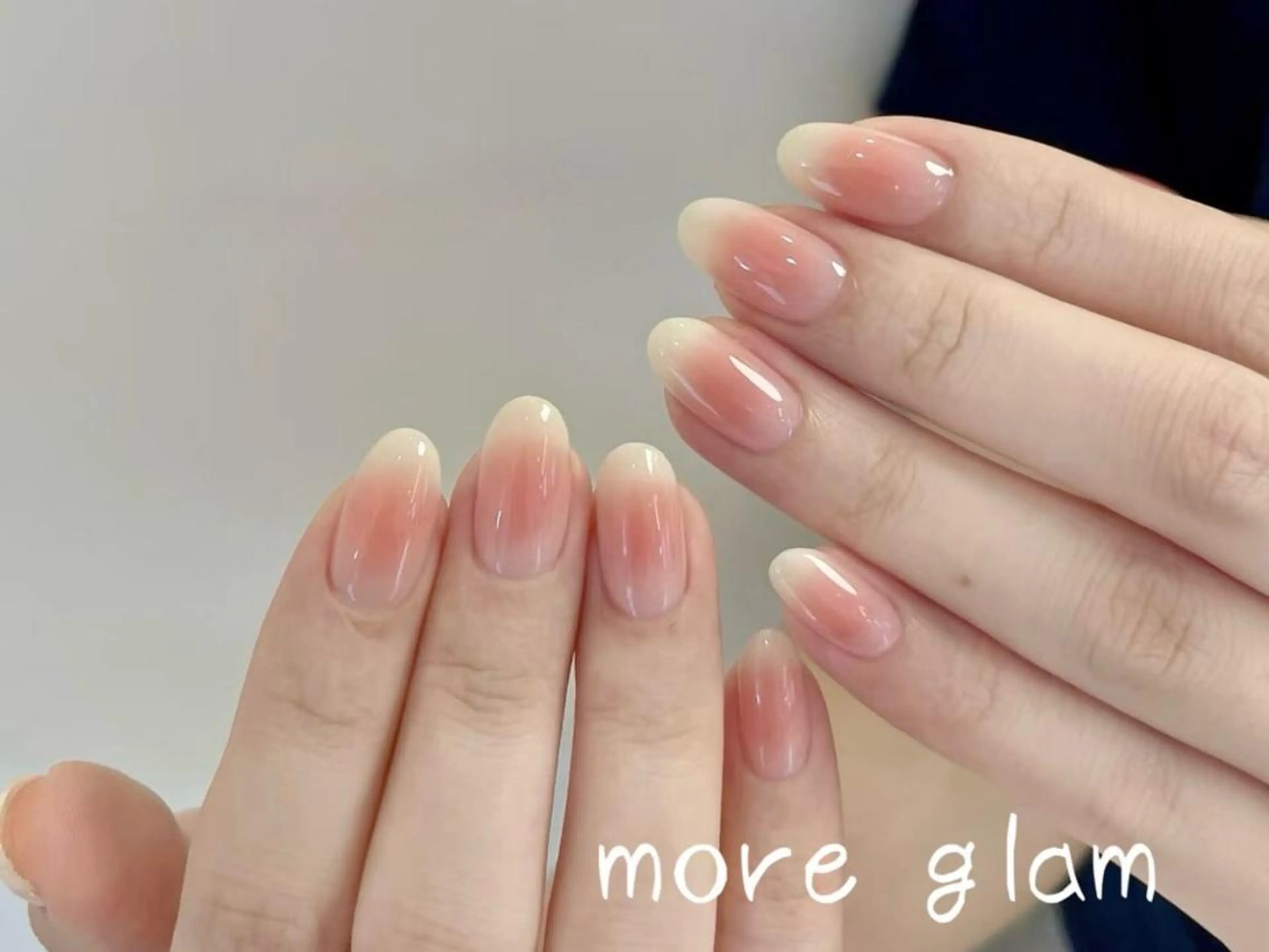ネイル 長さ出し フットネイル フレンチネイル ジェルネイル ガラスフレンチ MoreGlam Nailsのネイルデザイン