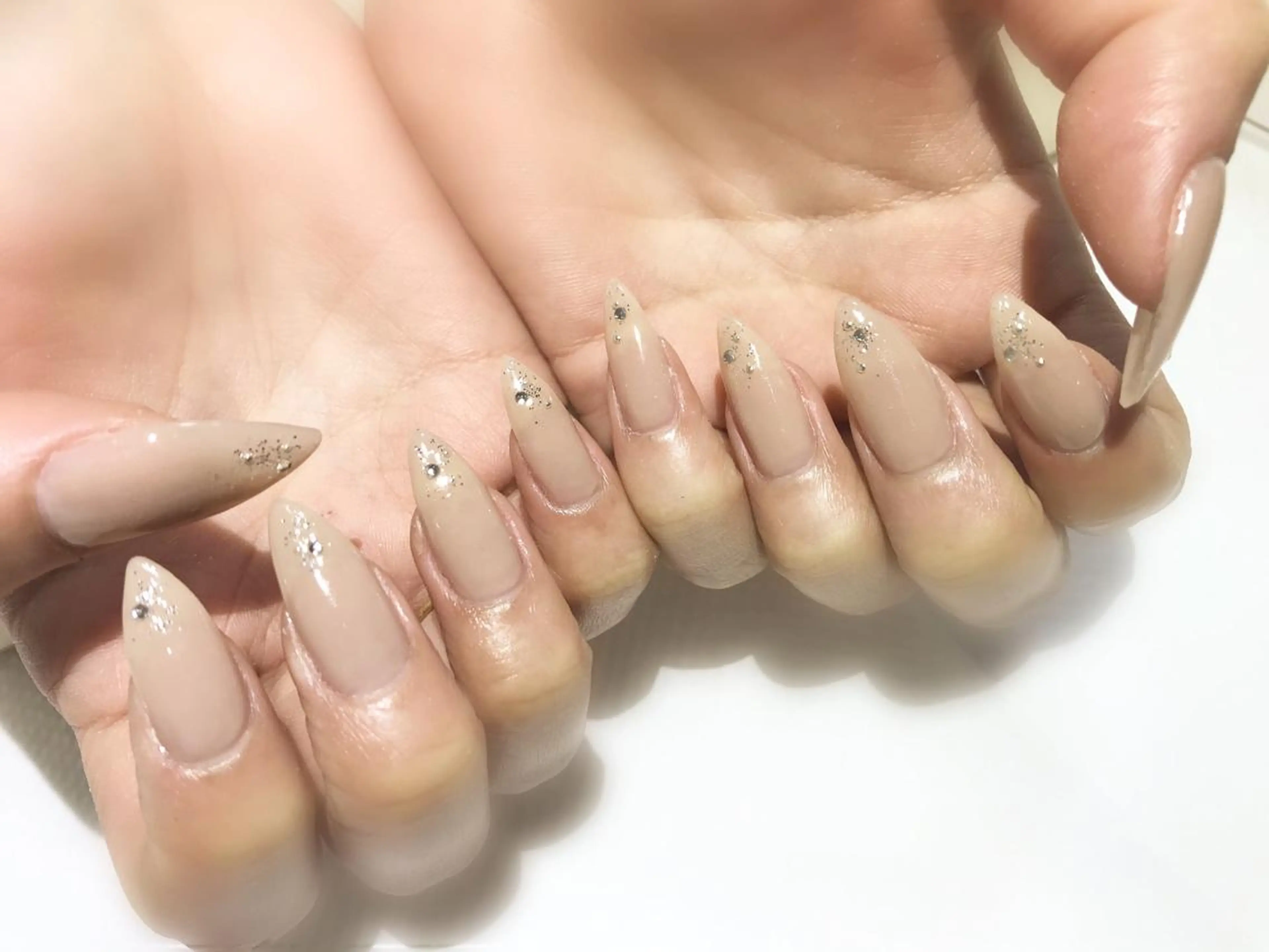 ネイル フットネイル シンプルネイル 春ネイル 夏ネイル ホワイト ネイル フフラ所属・nail fufla ♡yamane♡のネイルデザイン