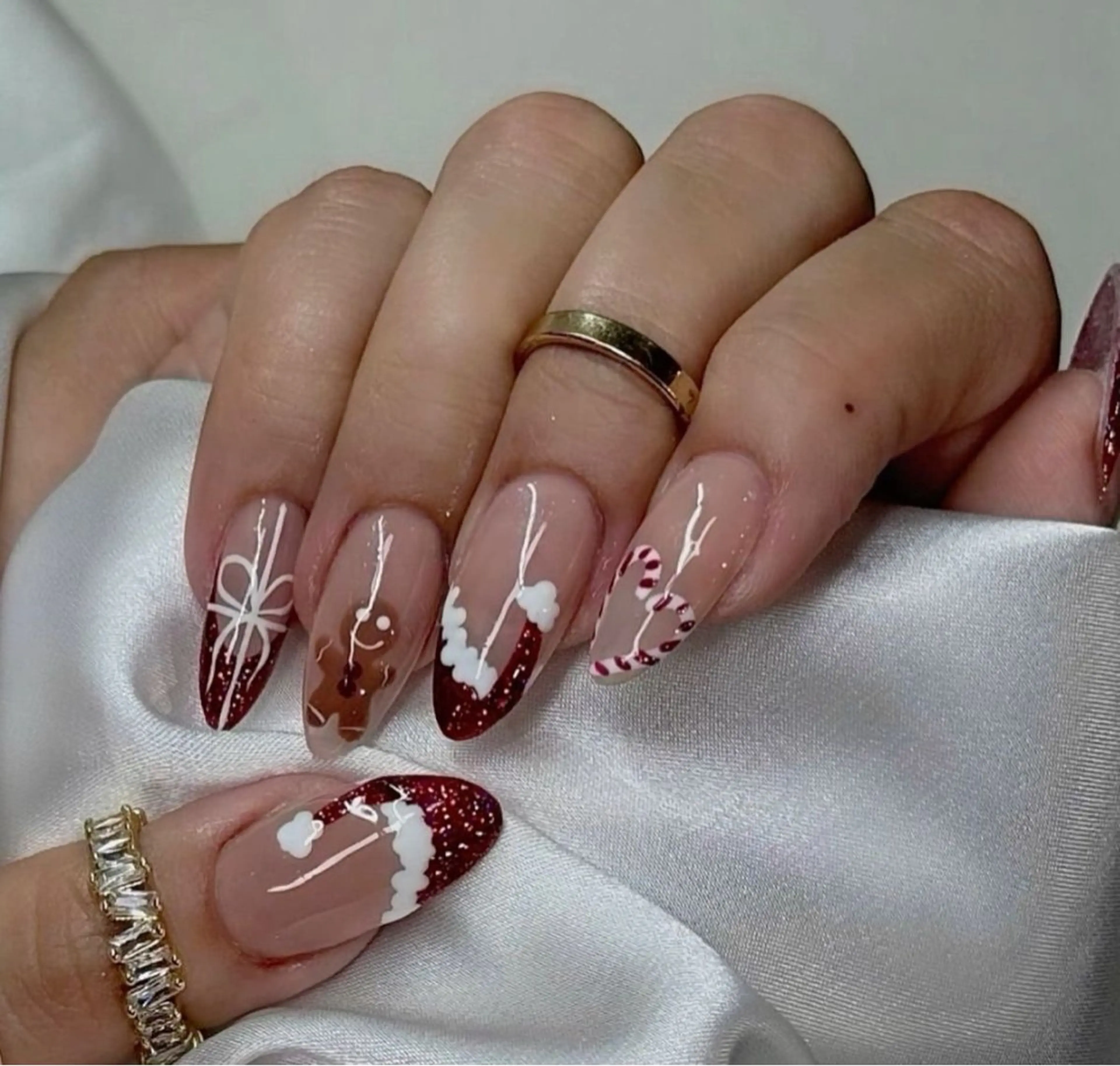 ネイル アートネイル 長さ出し ジェルネイル マグネットネイル ニュアンスネイル ハンドネイル Cloudy Chan 歌舞伎町のネイルデザイン