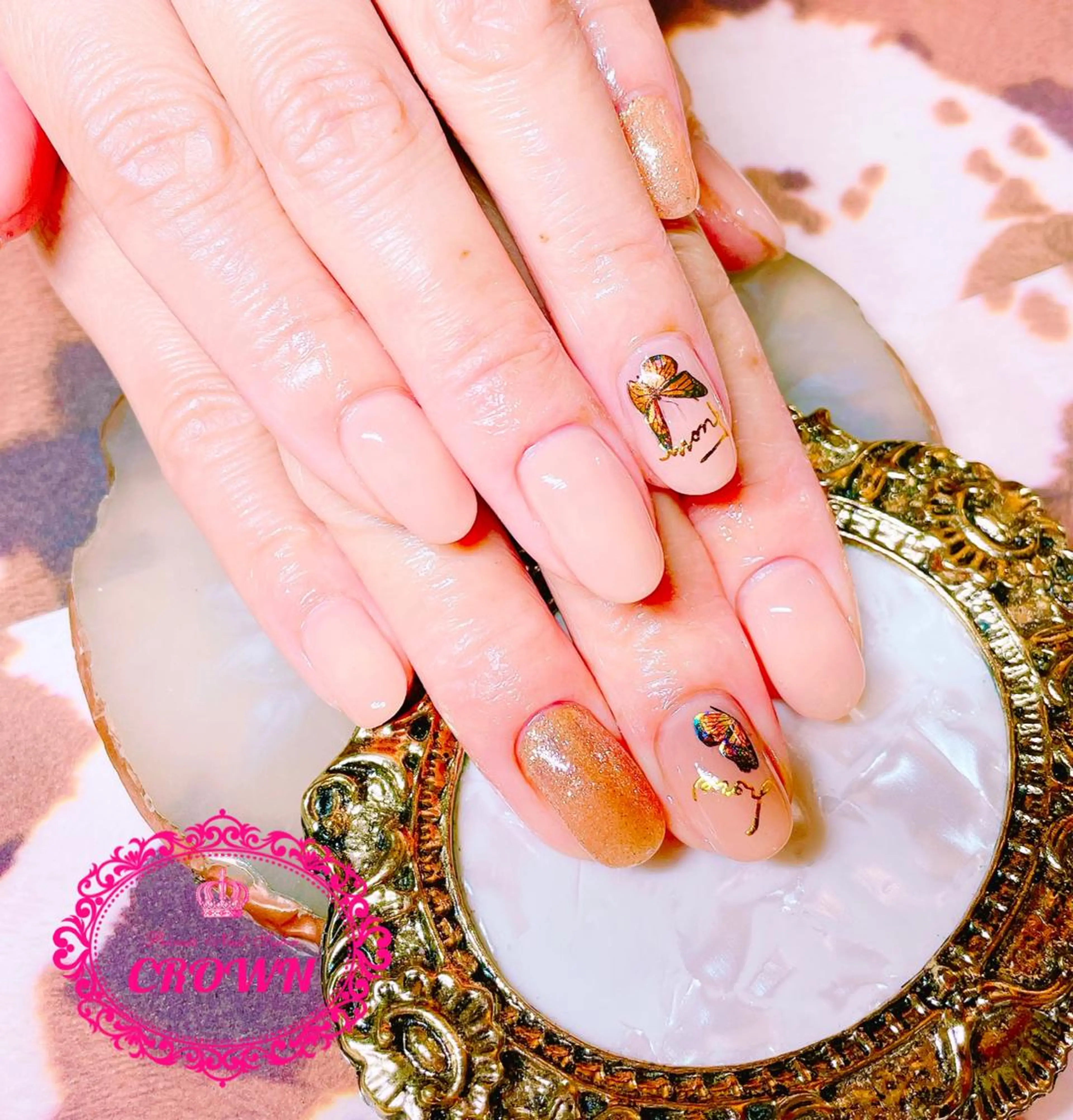 ネイル CROWN プライベートサロンのネイルデザイン