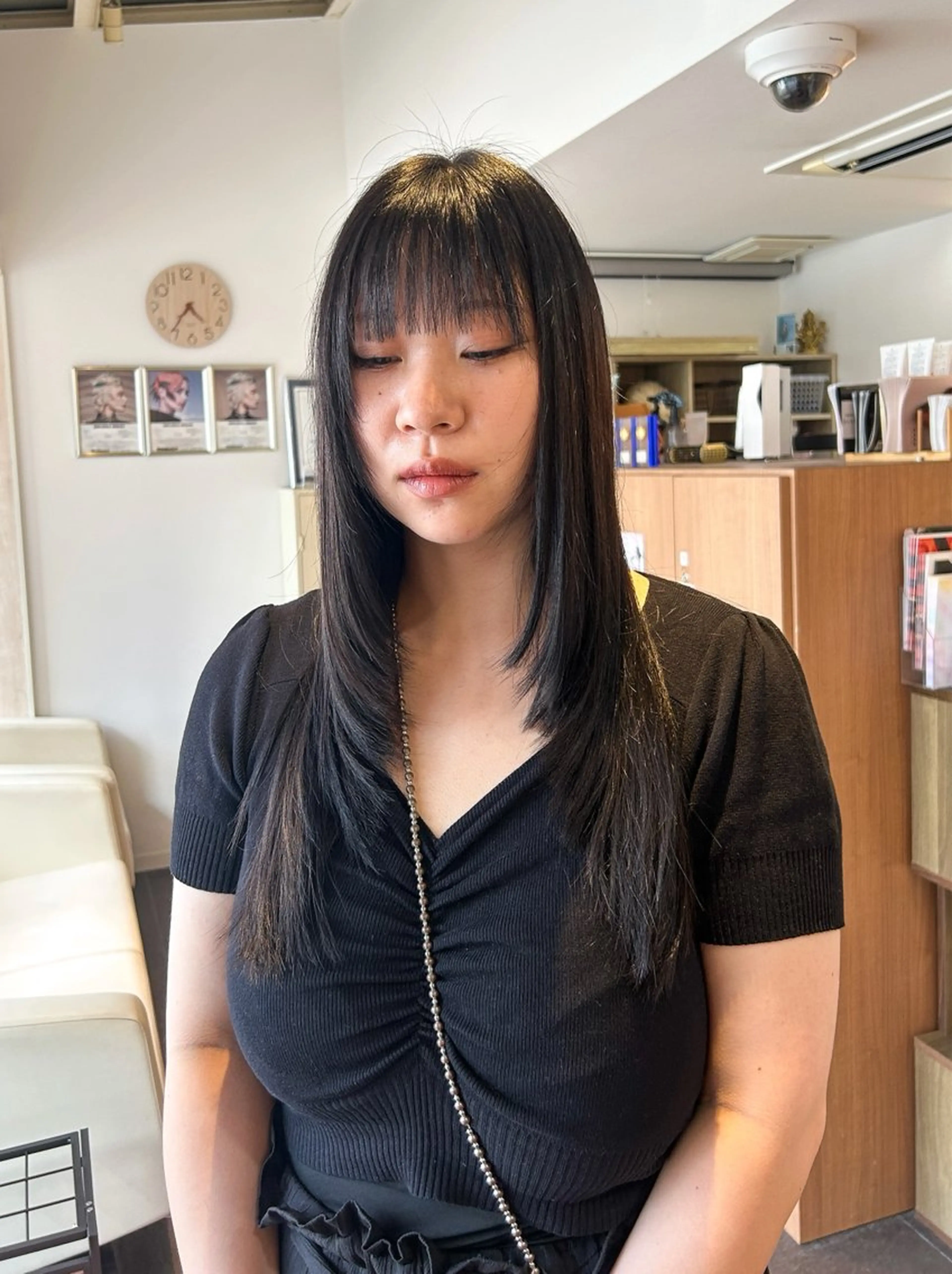 ロング 顔まわりレイヤー 顔周りカット 韓国風ヘア レイヤーカット 🍓似合わせカット× パーマ／矢木🍓のヘアスタイル