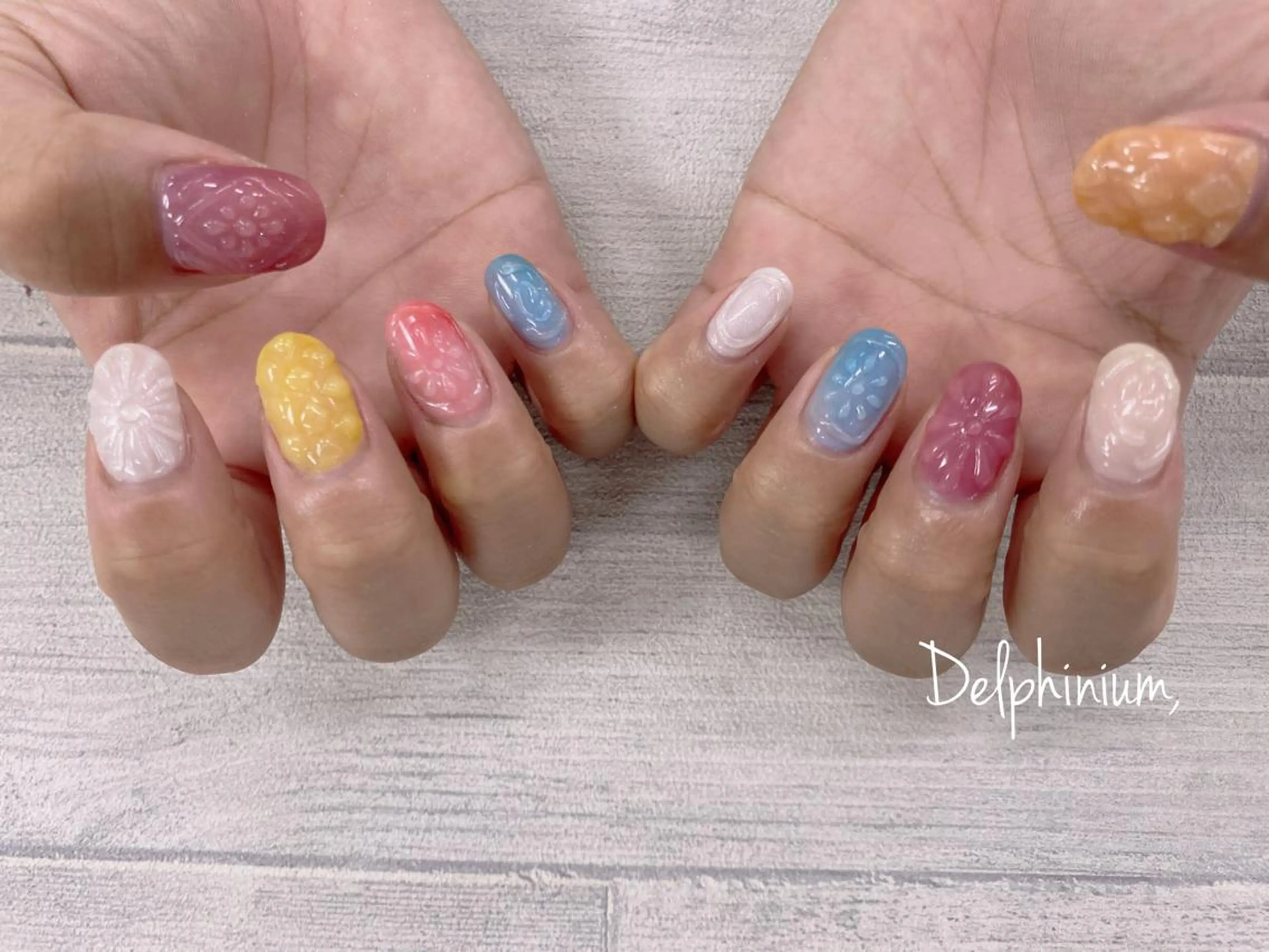 ネイル アートネイル 岡本 友恵のネイルデザイン