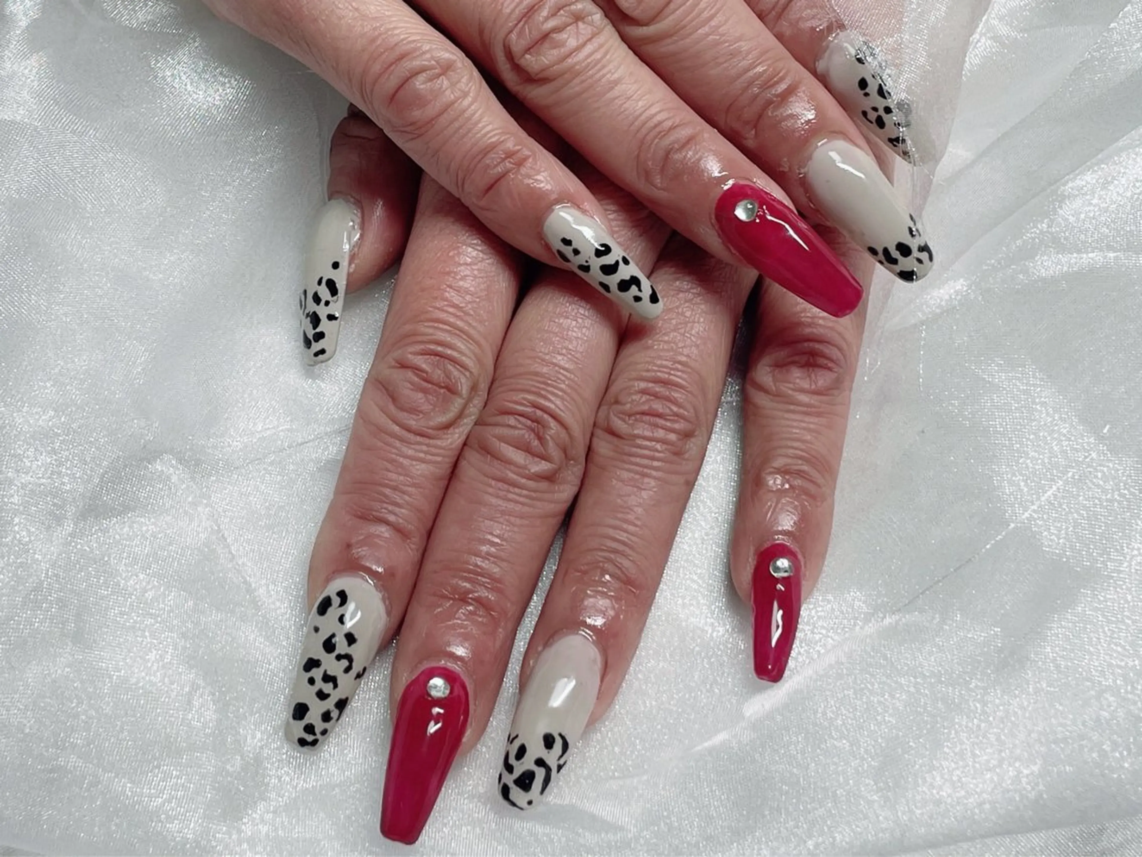 ネイル アニマル柄 ボルドー ハンドネイル BABY LION :Fumiyoのネイルデザイン