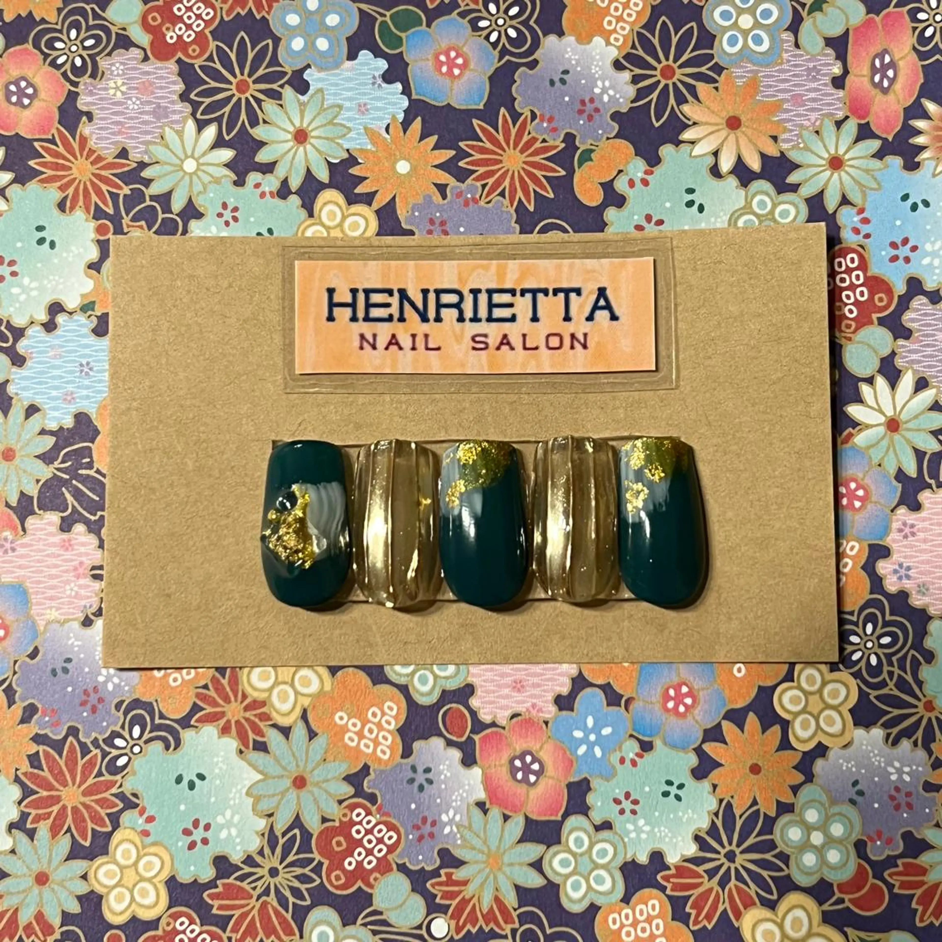 ネイル 成人式 HENRIETTA NAILSALONのネイルデザイン