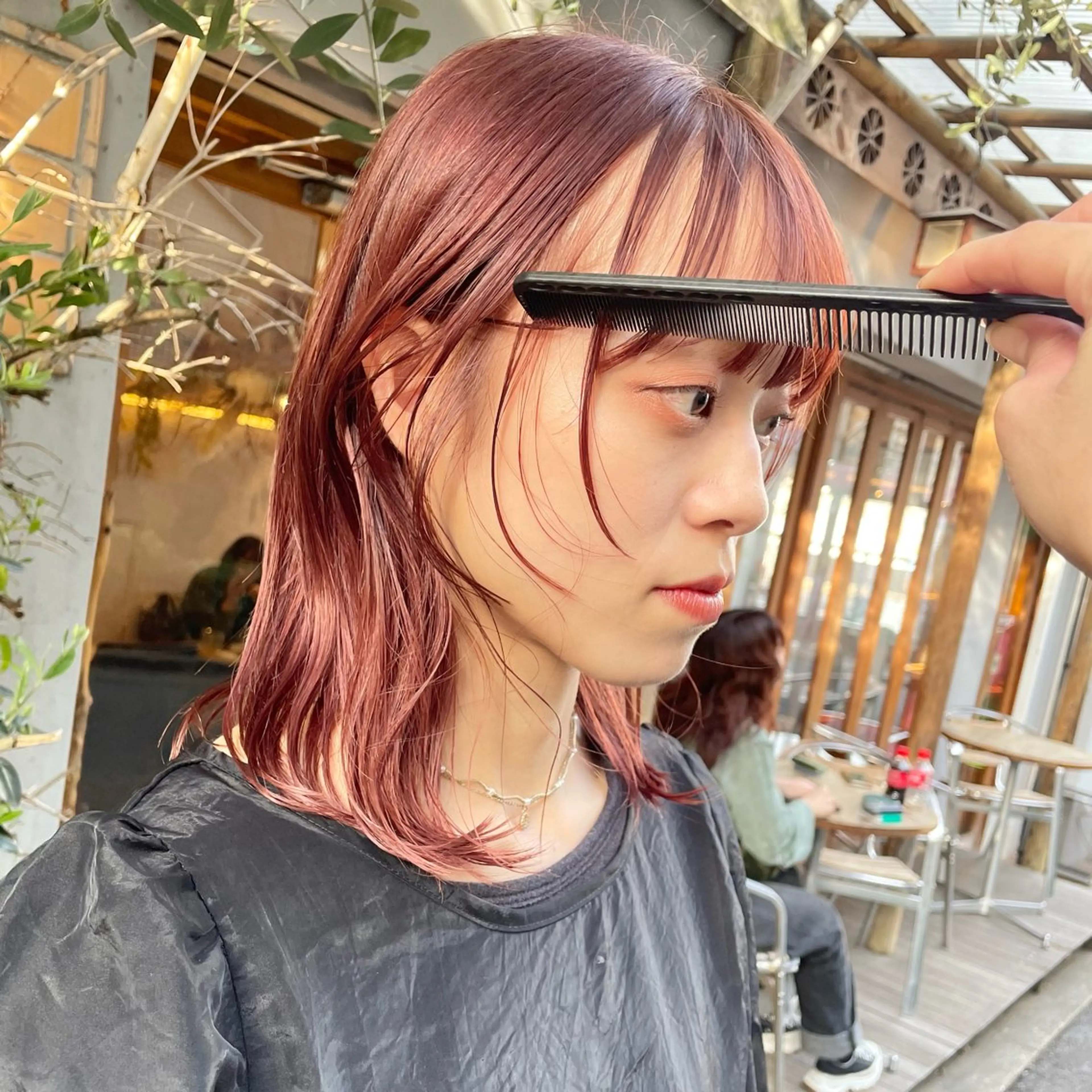 ミディアム カラー オレンジピンク カット ヘアカラー 🍊暖色×顔周り 🍊cocoroのヘアスタイル