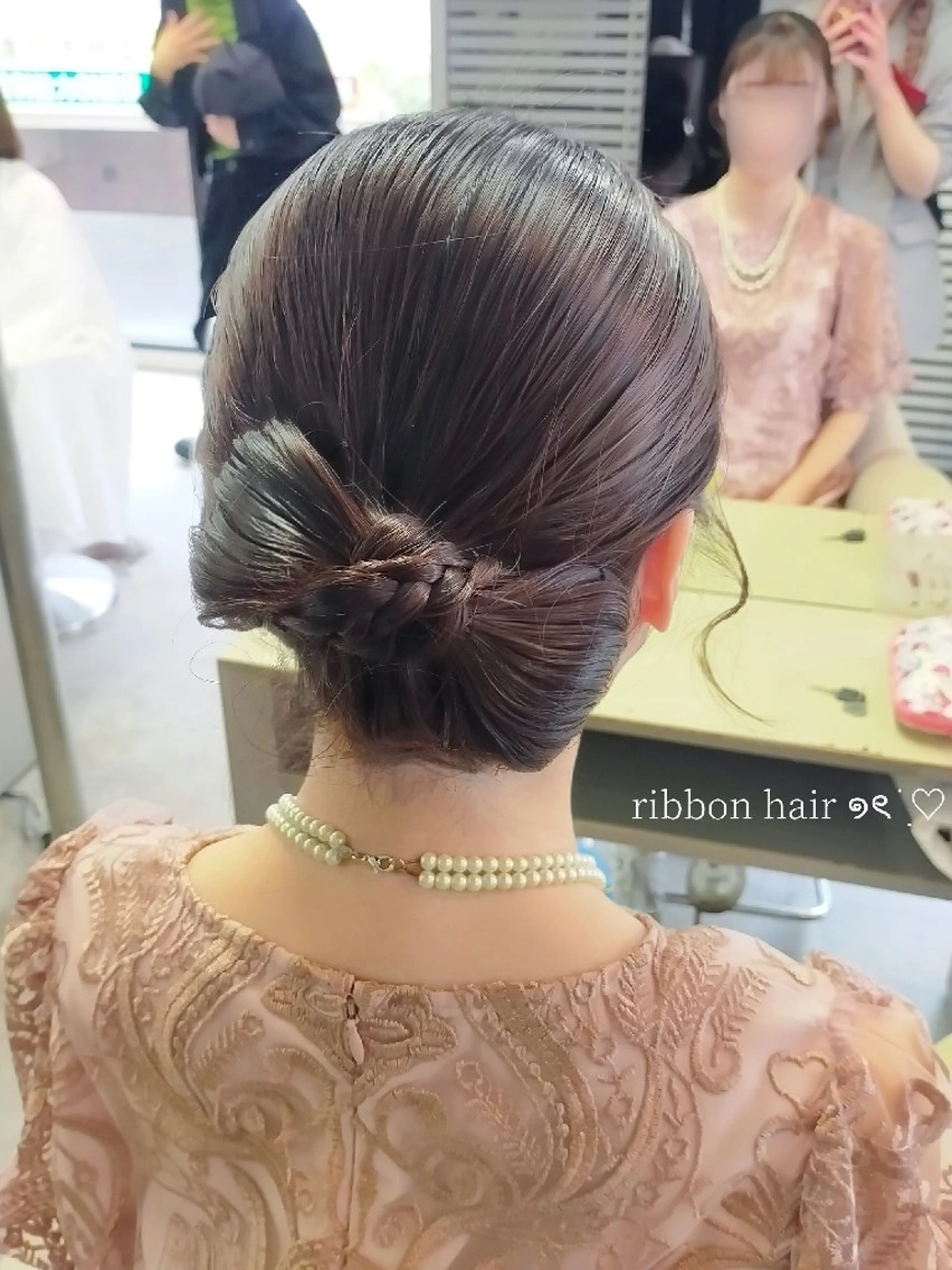 ヘアアレンジ セミロング ヘアセット SiLO 🎀 𝕂𝕒𝕟𝕟𝕒のヘアスタイル