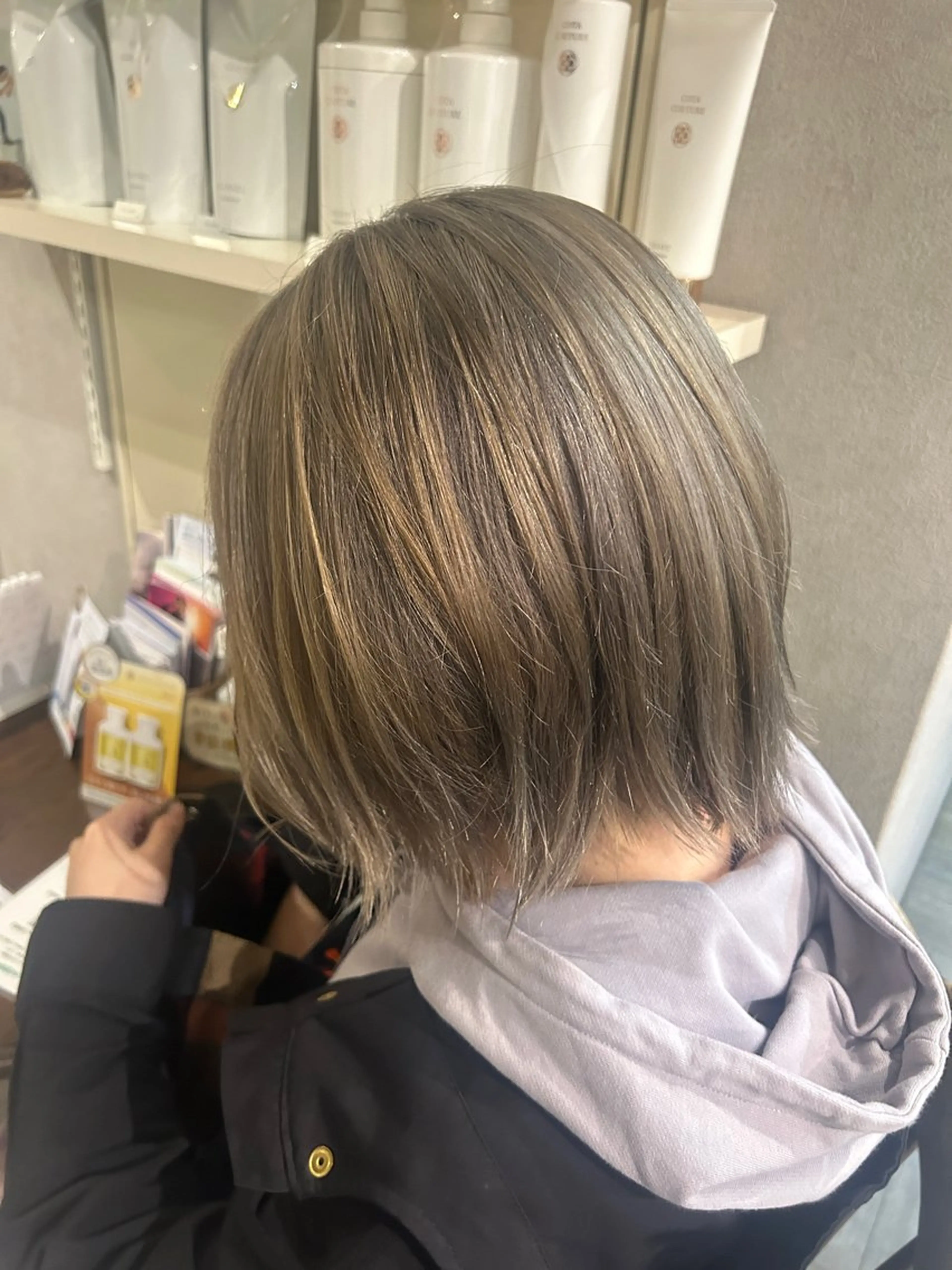 ミディアム ヘアカラー enn 髪質改善🩷 曽根依咲のヘアスタイル