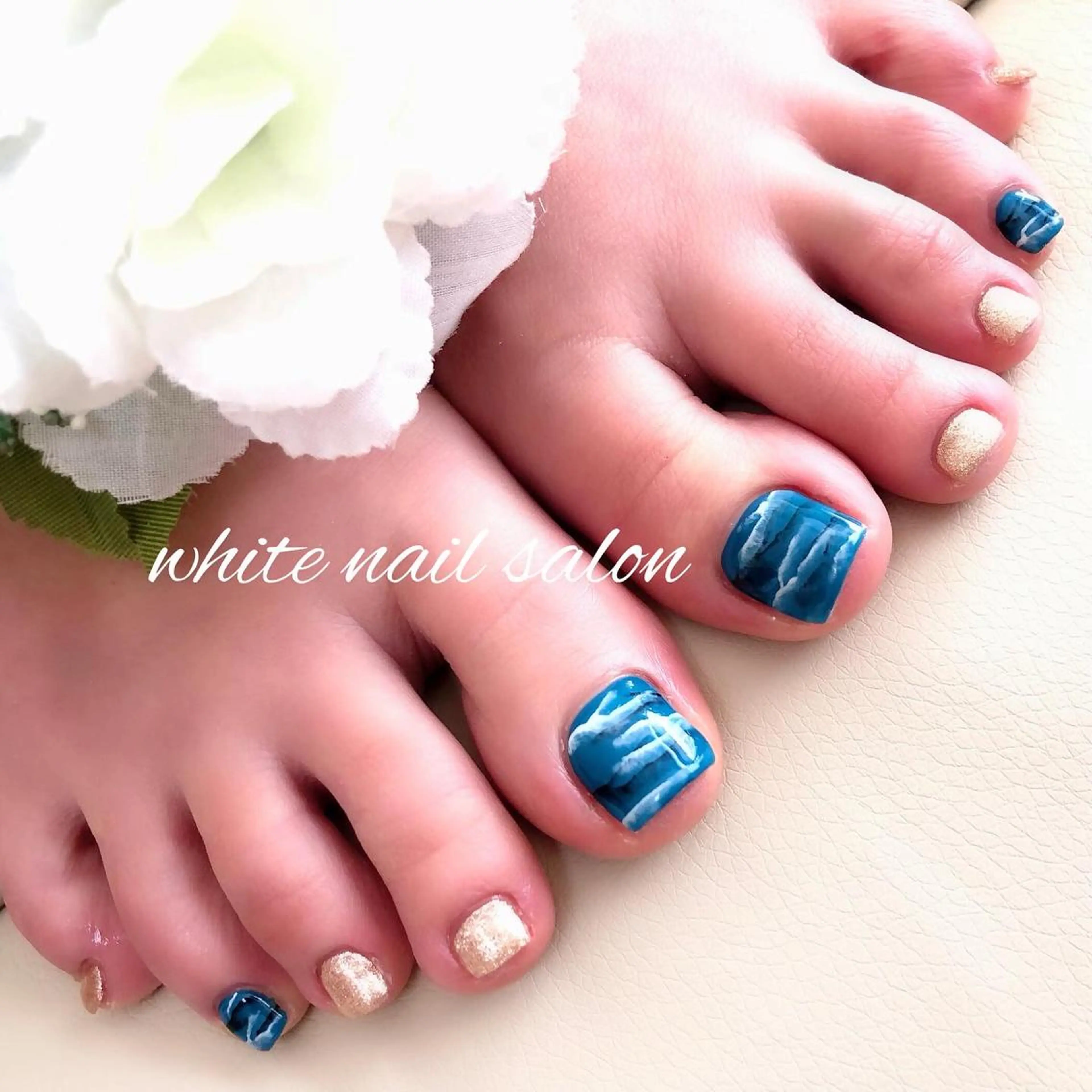 ネイル ジェルネイル ハードジェル 持ち込み ソフトジェル フットネイル white nail salonのネイルデザイン